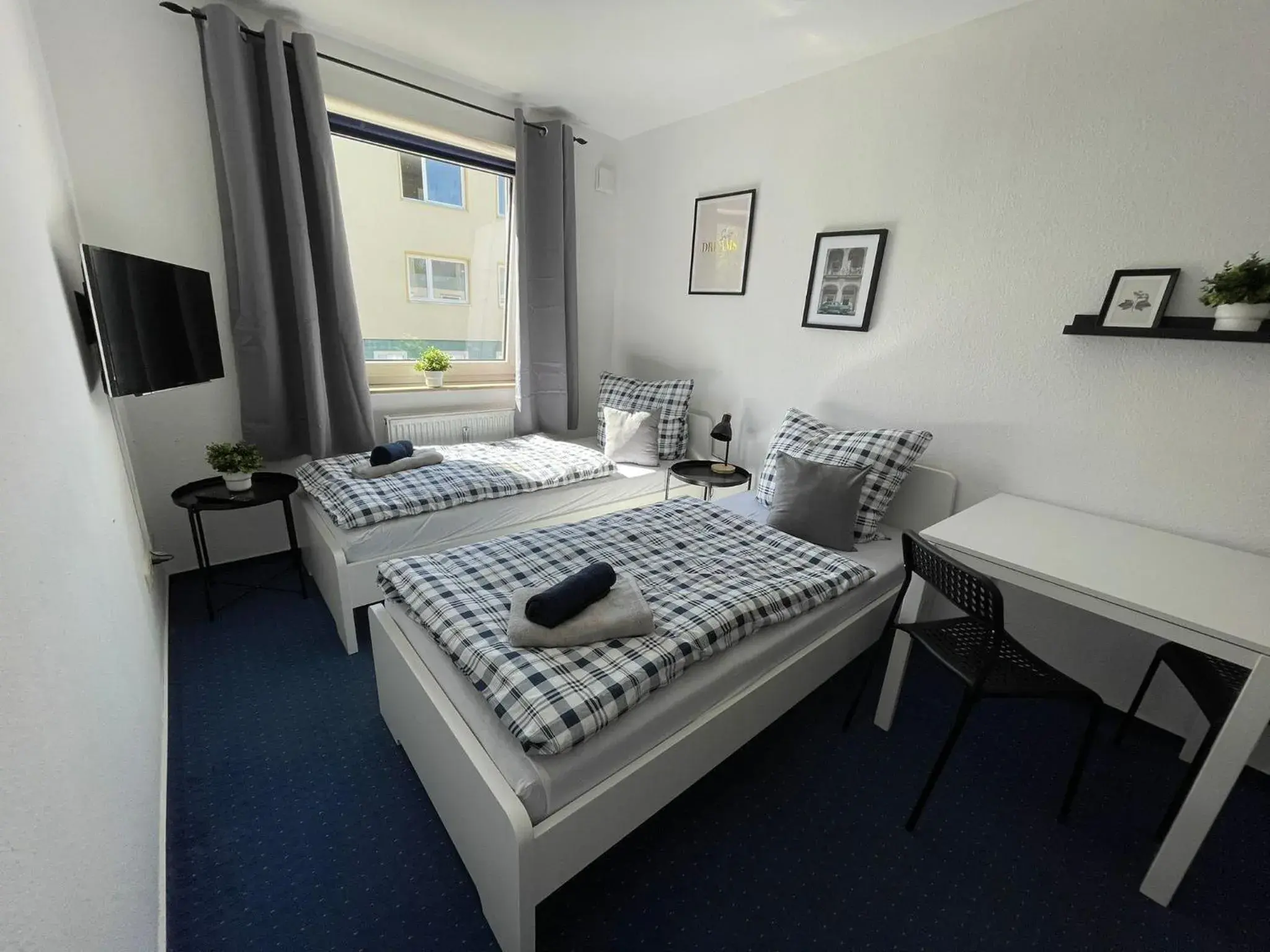 Twin Room with Private Bathroom - single occupancy in Gästezimmer Kreuzheide Twin Room with Private Bathroom - single occupancy in Gästezimmer Kreuzheide