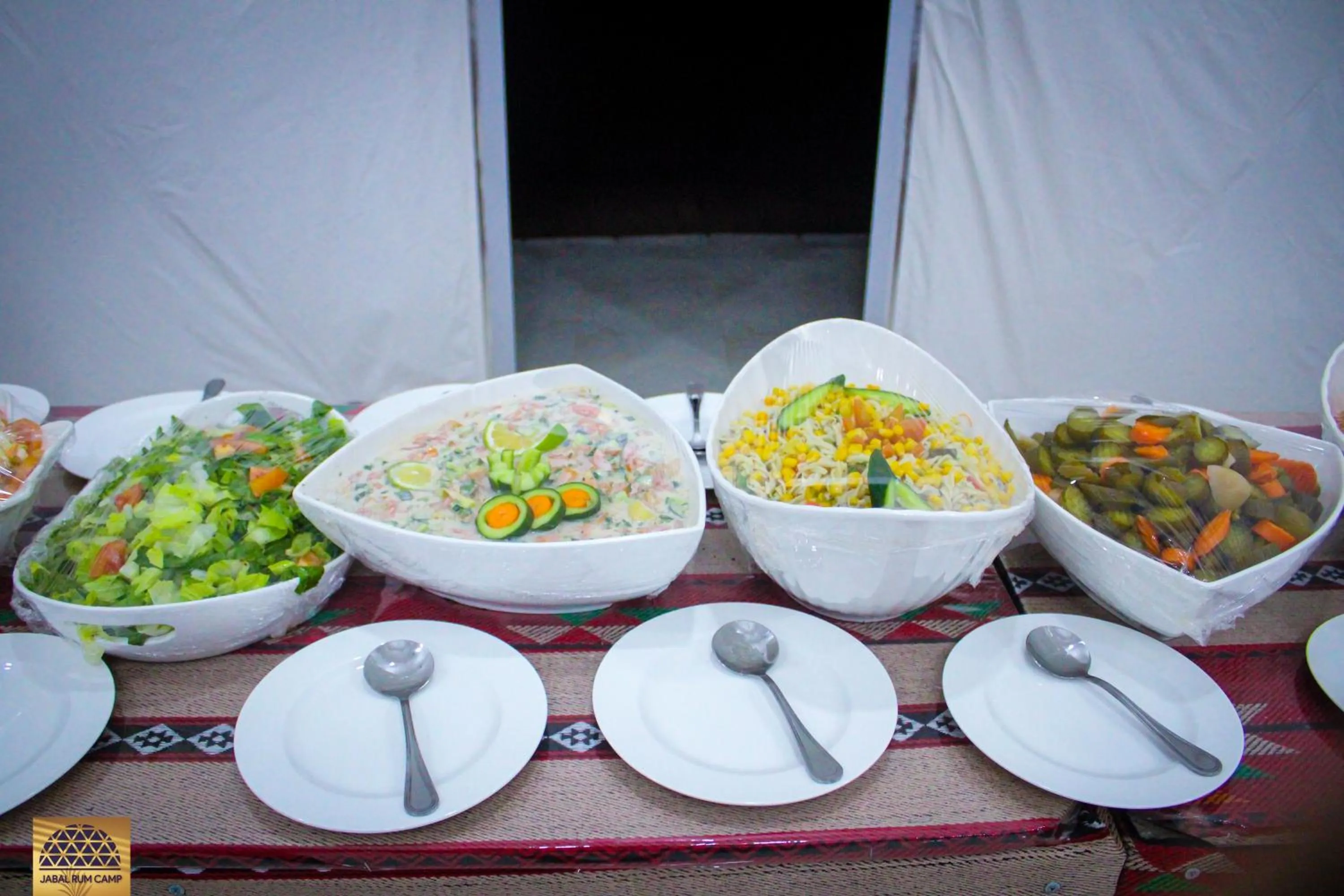 Restaurant/places to eat in Jabal Rum Camp