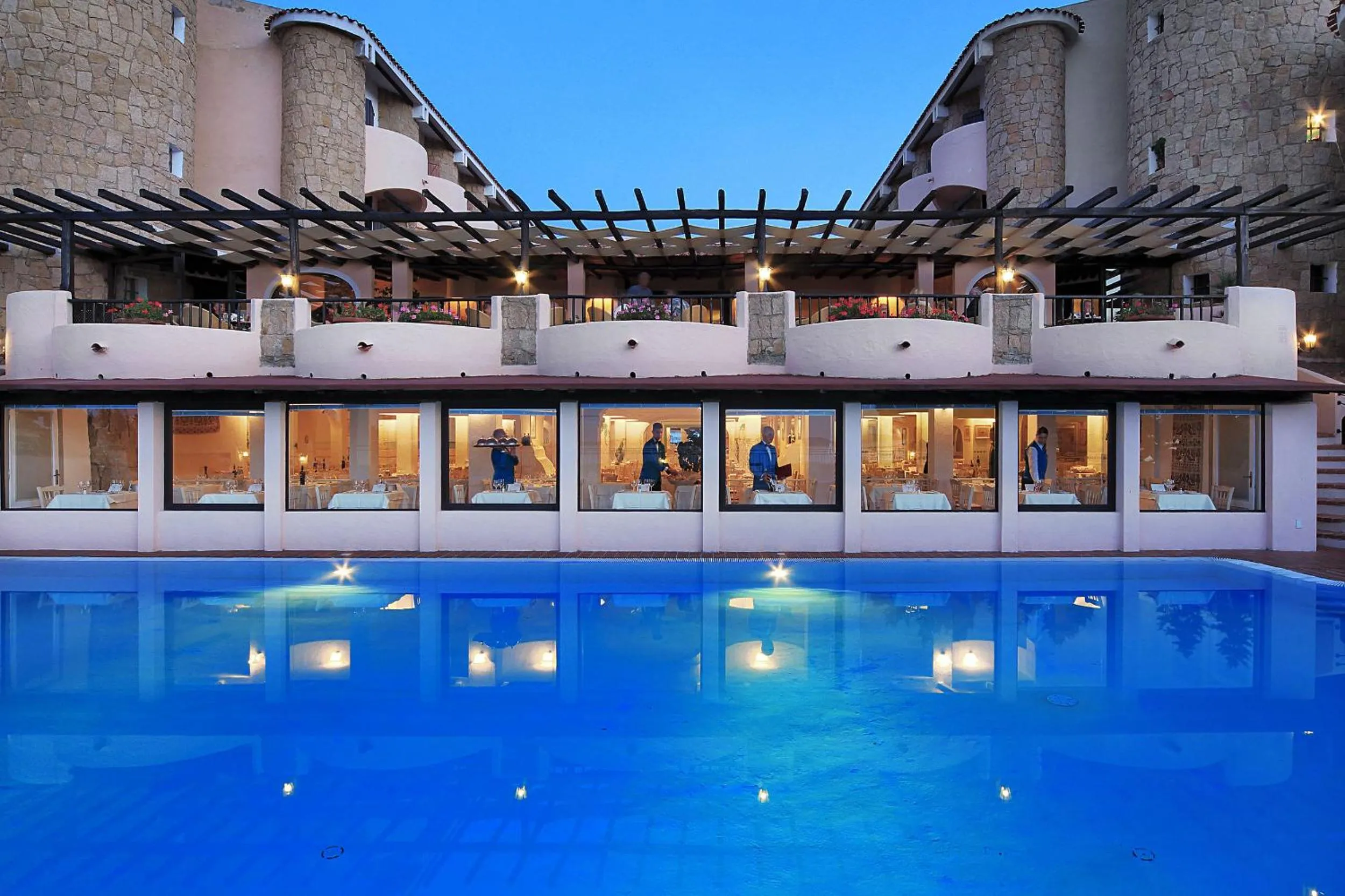 Swimming pool in Grand Hotel Smeraldo Beach
