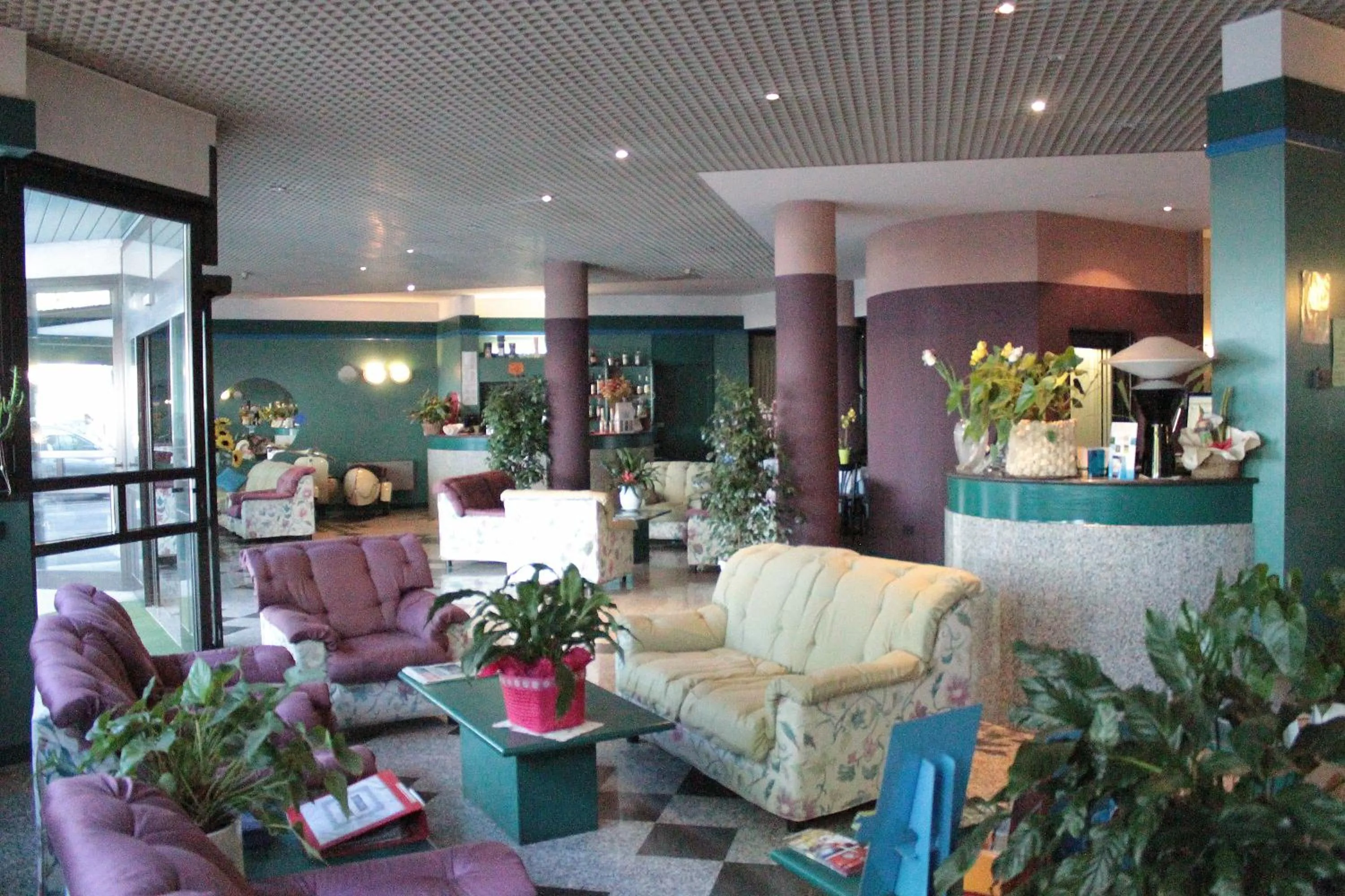 Lounge or bar in Hotel Plaza