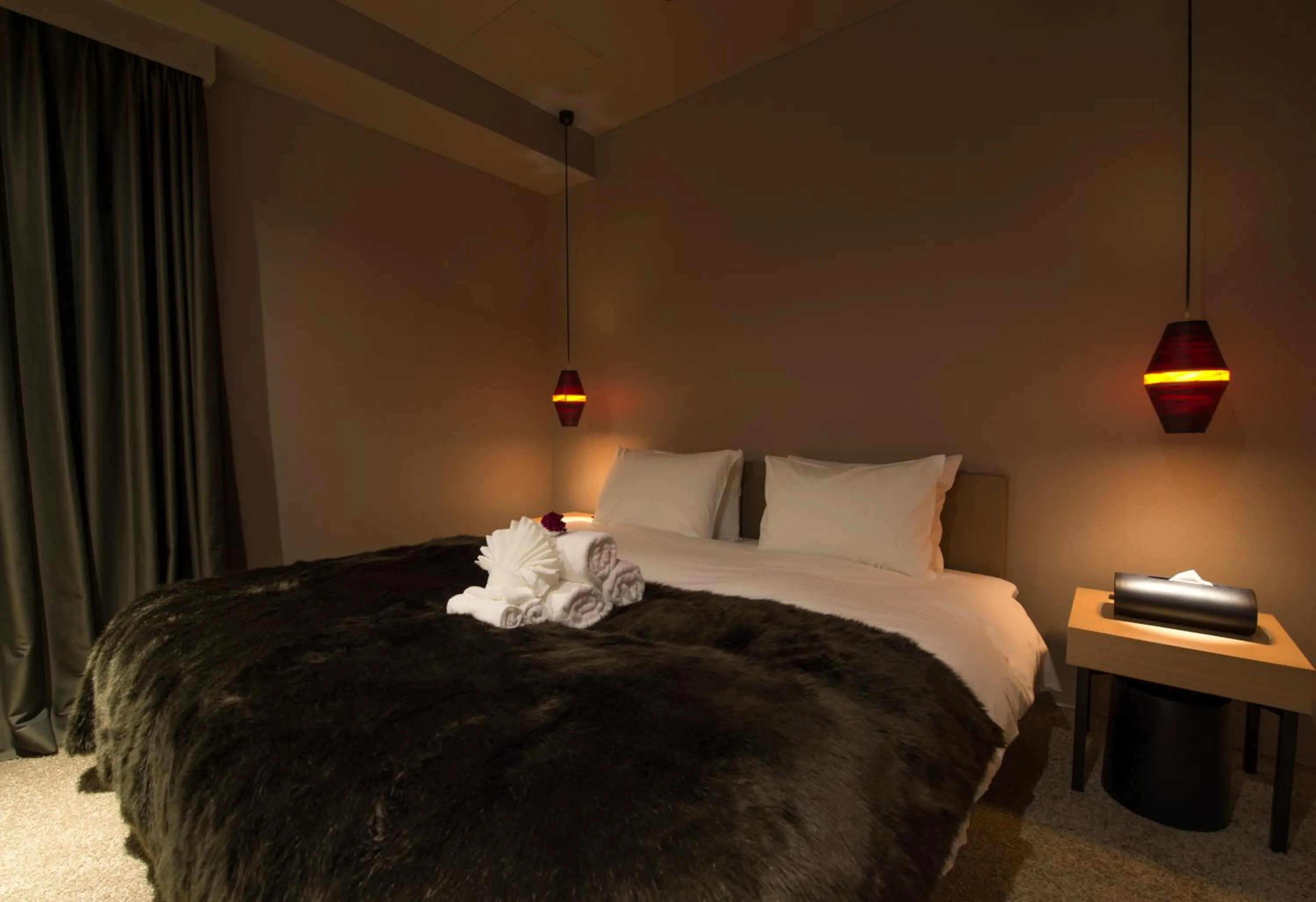 Bedroom, Bed in Aspect Luxury Apartments by H2 Life