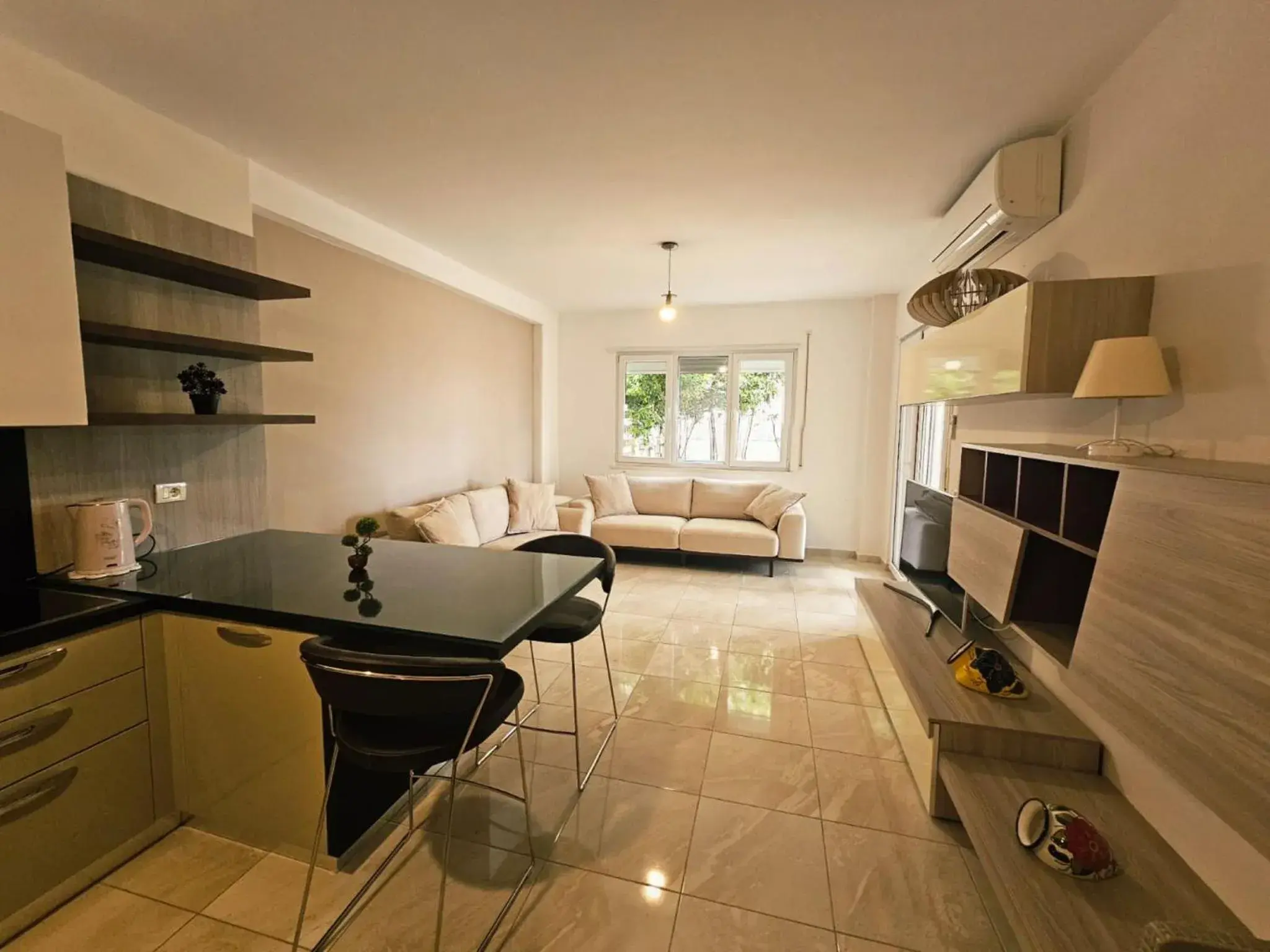 Beachfront Sion Sarande Apartment Beachfront Sion Sarande Apartment