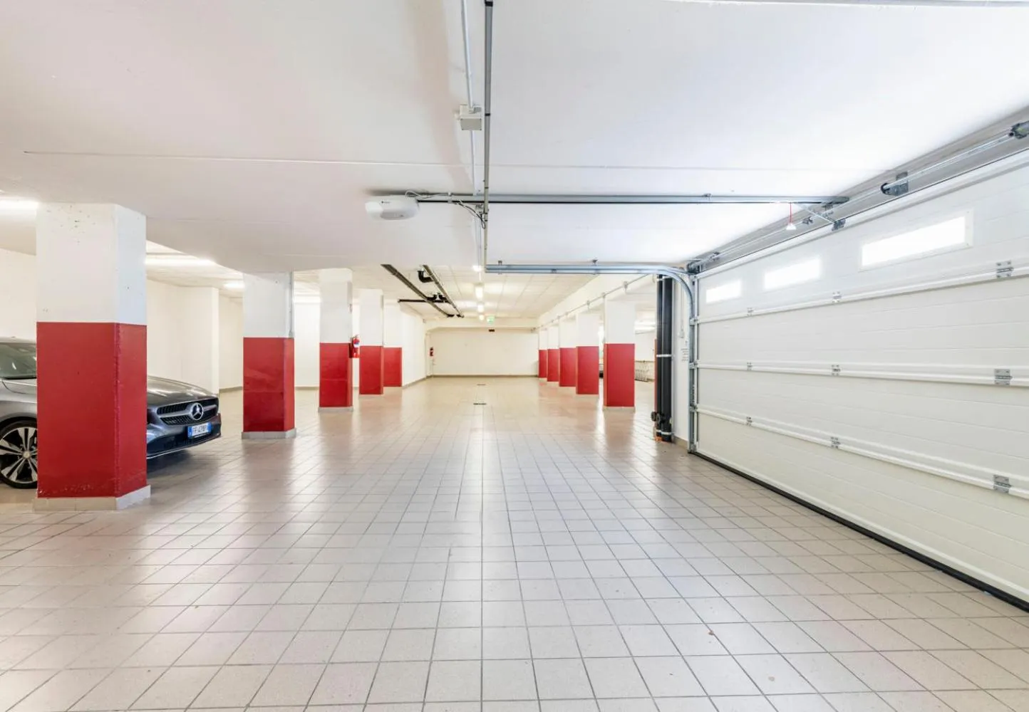 Parking in Hotel La Perla