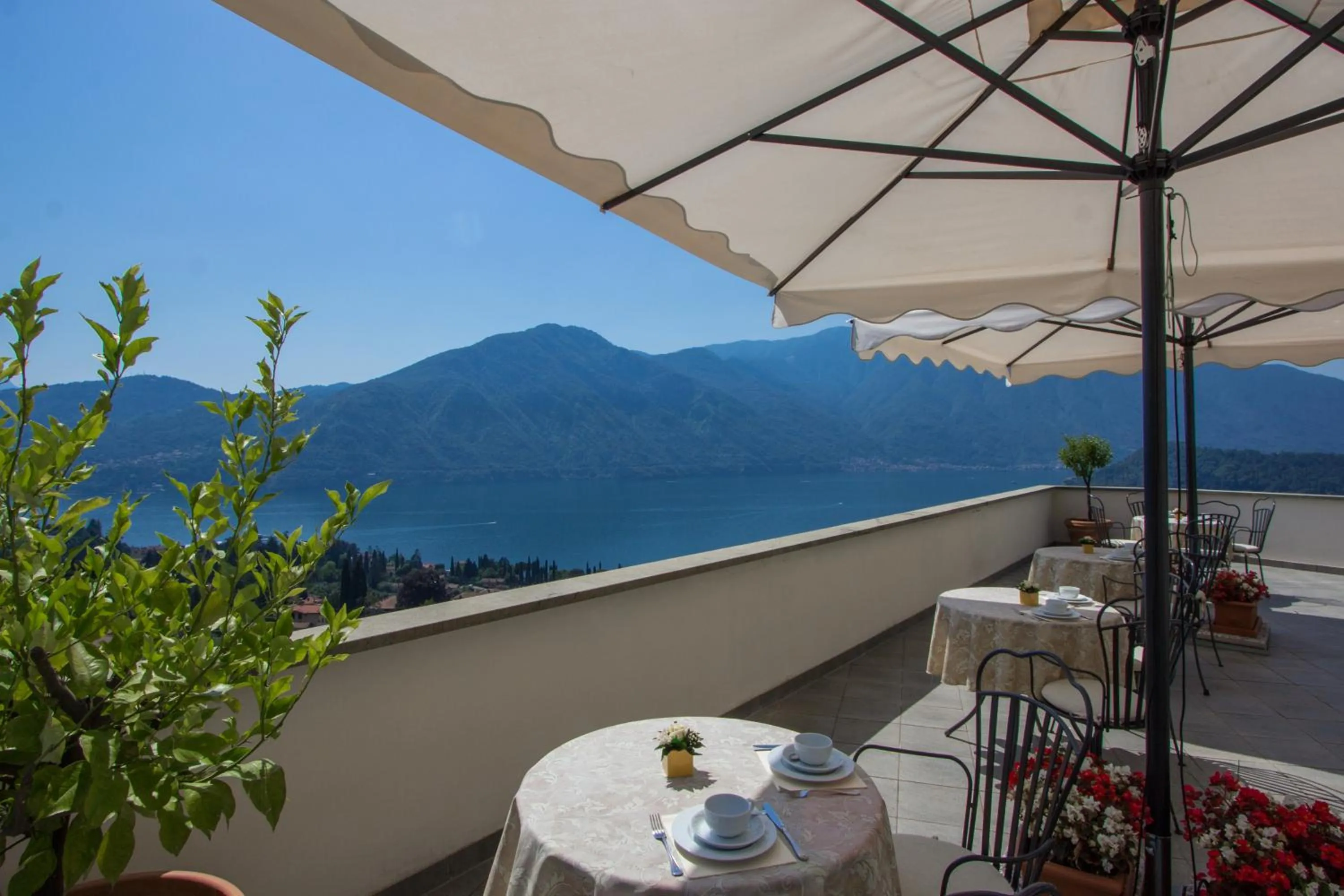 Day in Hotel La Perla