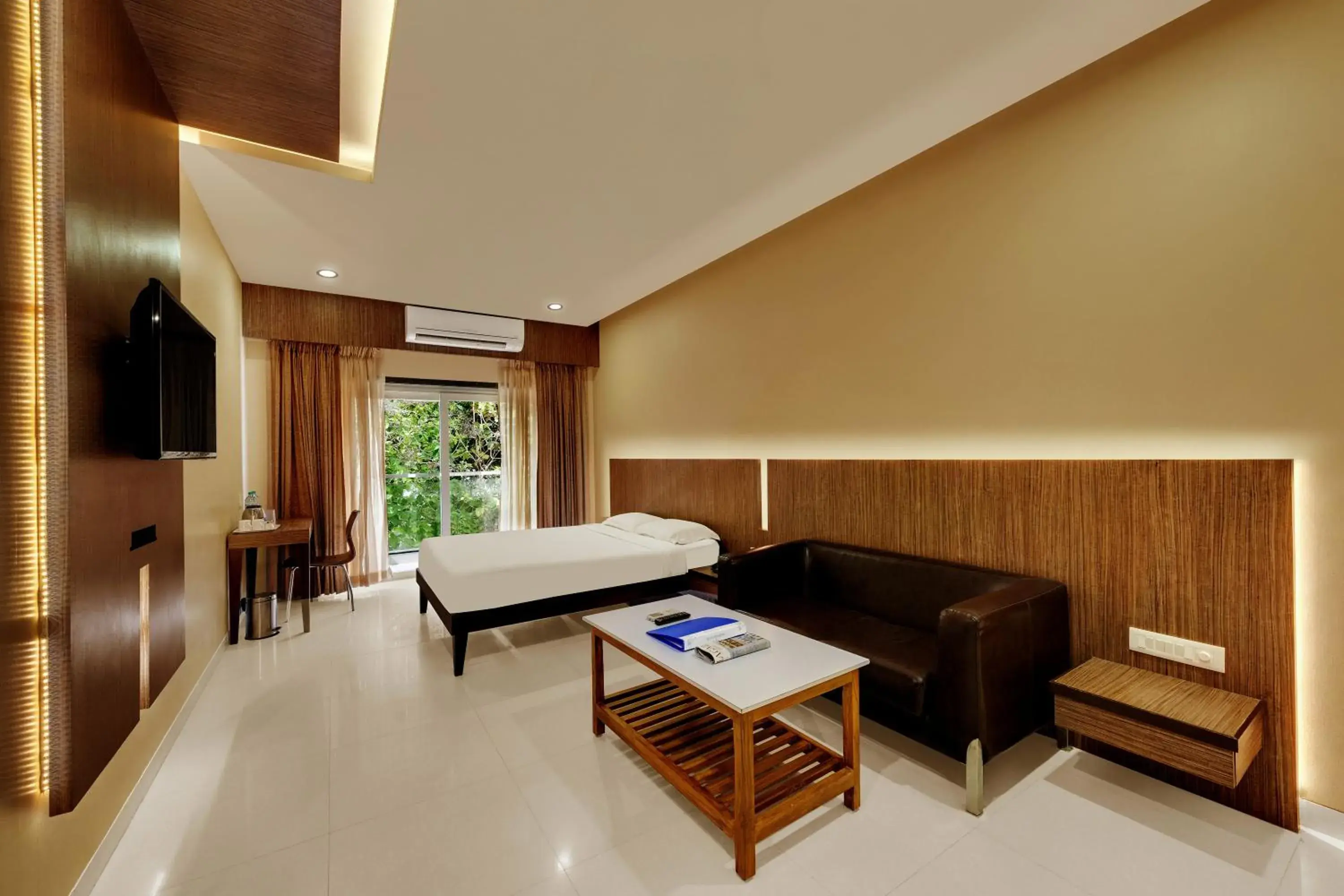 Photo of the whole room, Bed in Hotel Fortune Photo of the whole room, Bed in Hotel Fortune