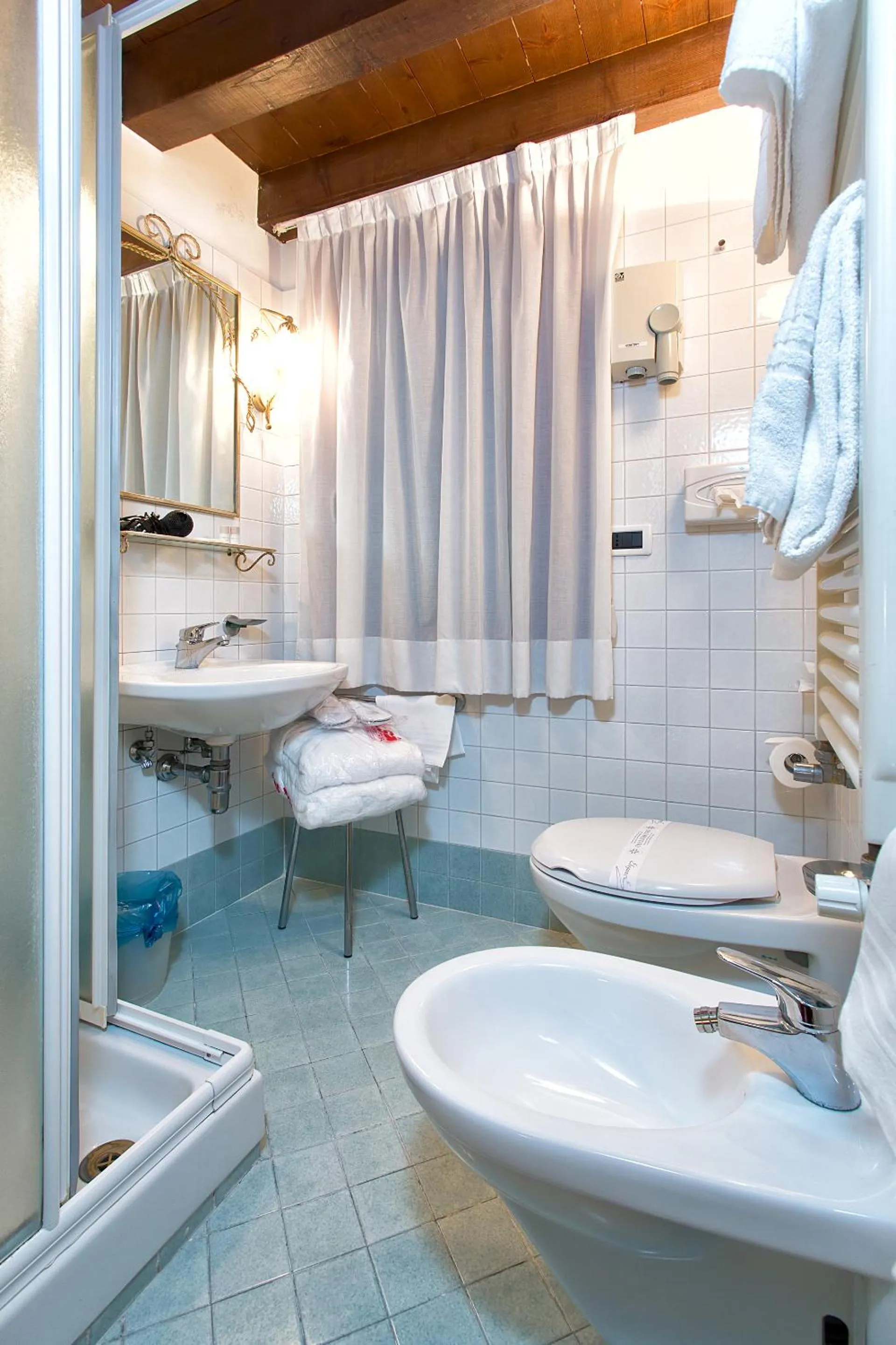 Shower in Ca' San Polo - Ferretti Hotels Collection