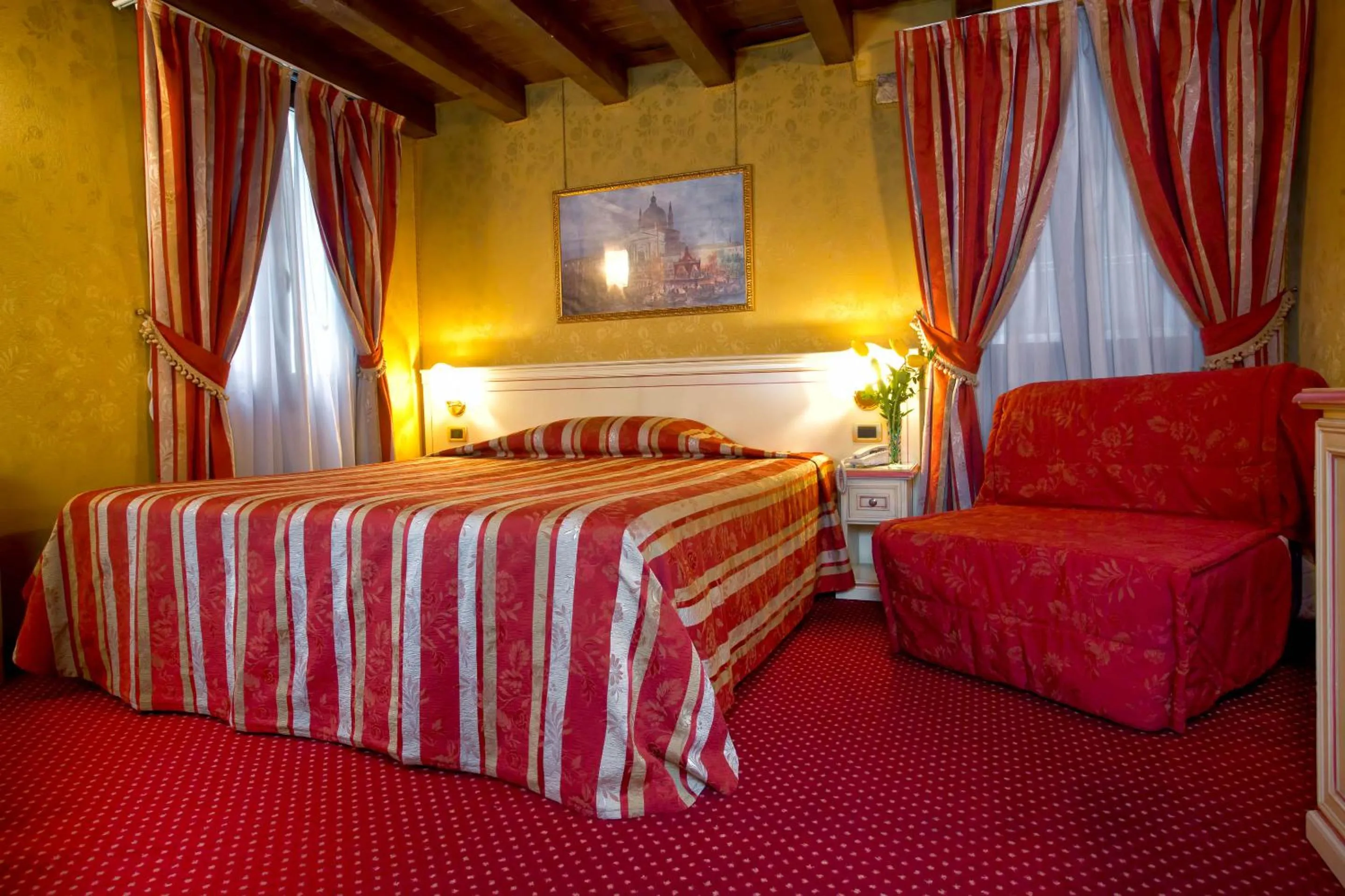 Photo of the whole room, Bed in Ca' San Polo - Ferretti Hotels Collection