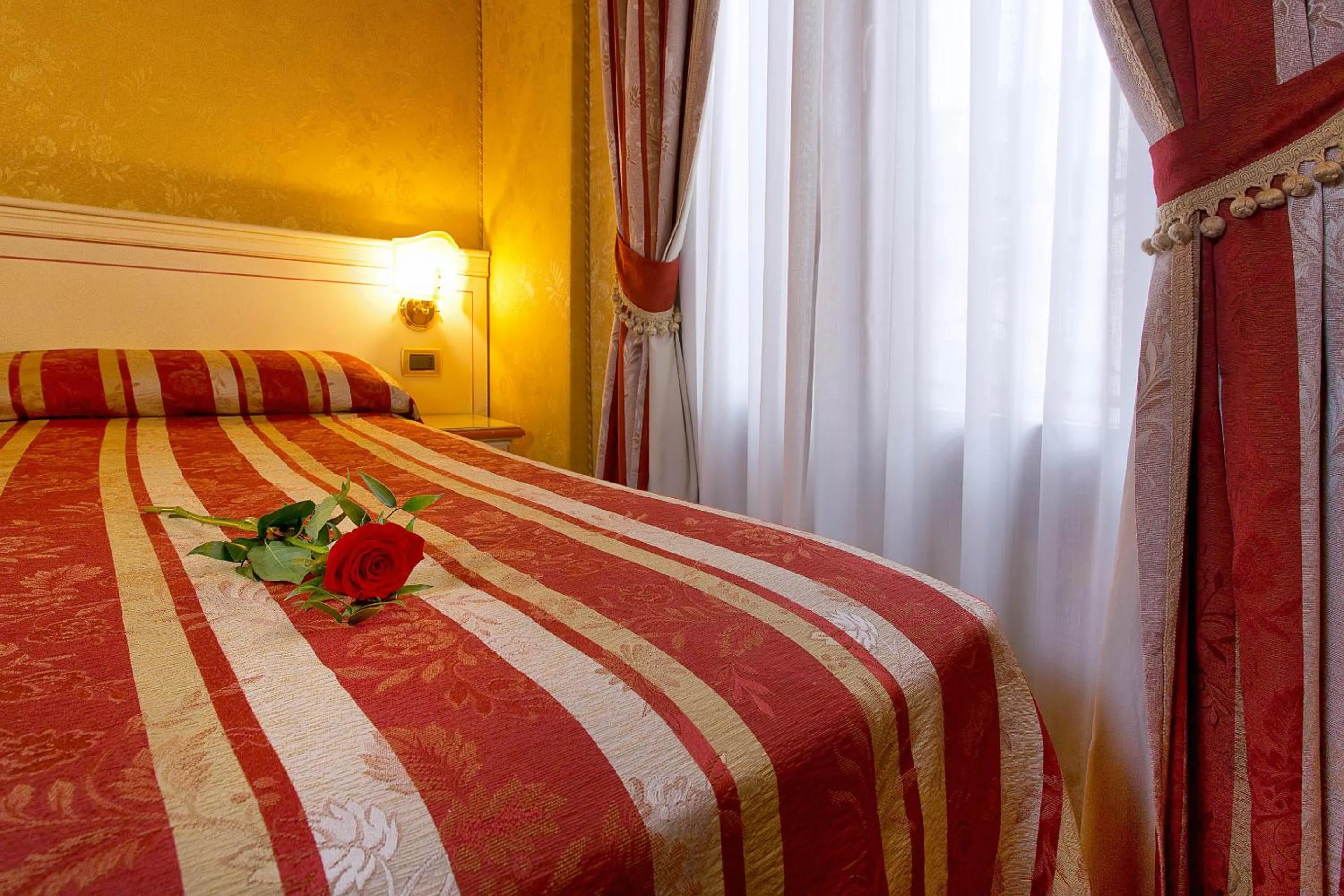 Photo of the whole room, Bed in Ca' San Polo - Ferretti Hotels Collection