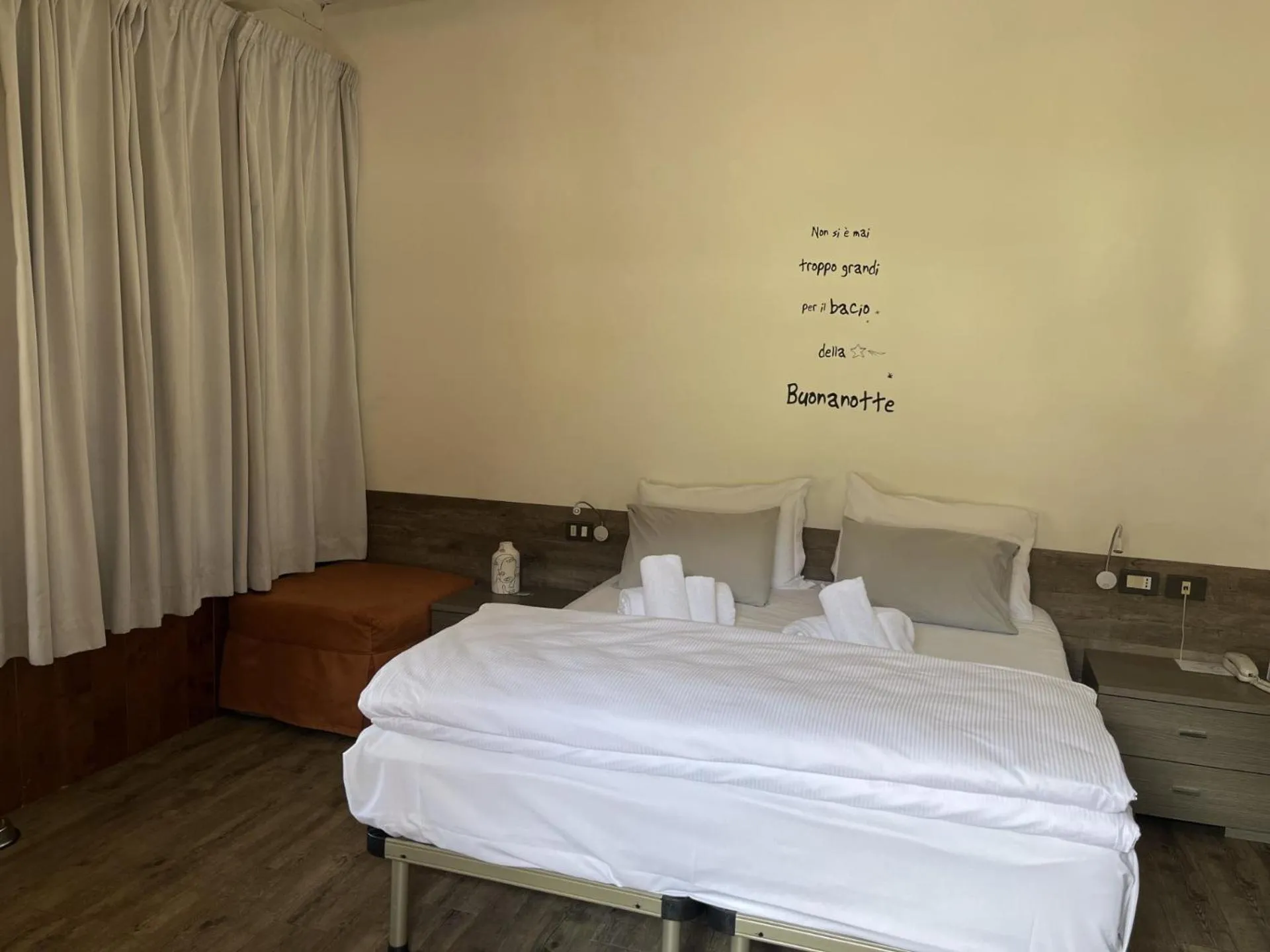 Photo of the whole room, Bed in Hotel Lido