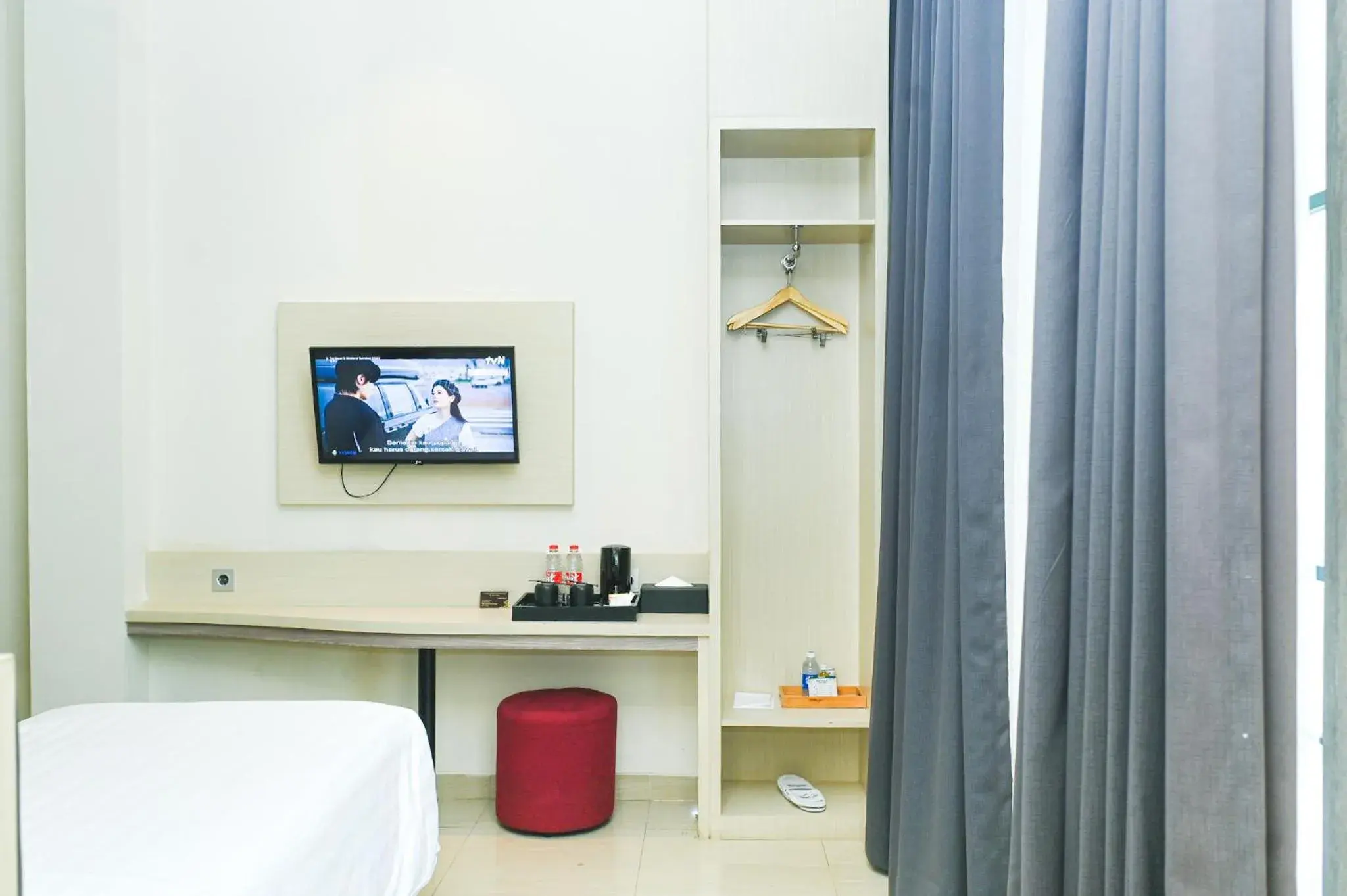 Large Double Room in Kesuma Front One Boutique Palembang Large Double Room in Kesuma Front One Boutique Palembang