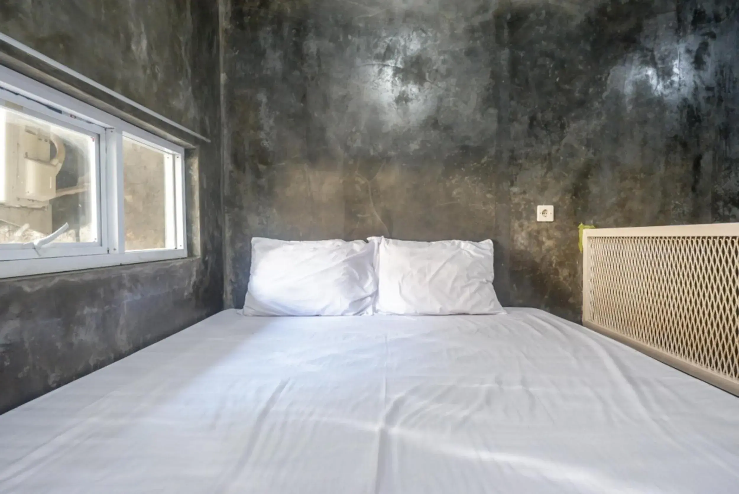 Bedroom, Bed in RedDoorz near Jumbo Mall Sragen Bedroom, Bed in RedDoorz near Jumbo Mall Sragen