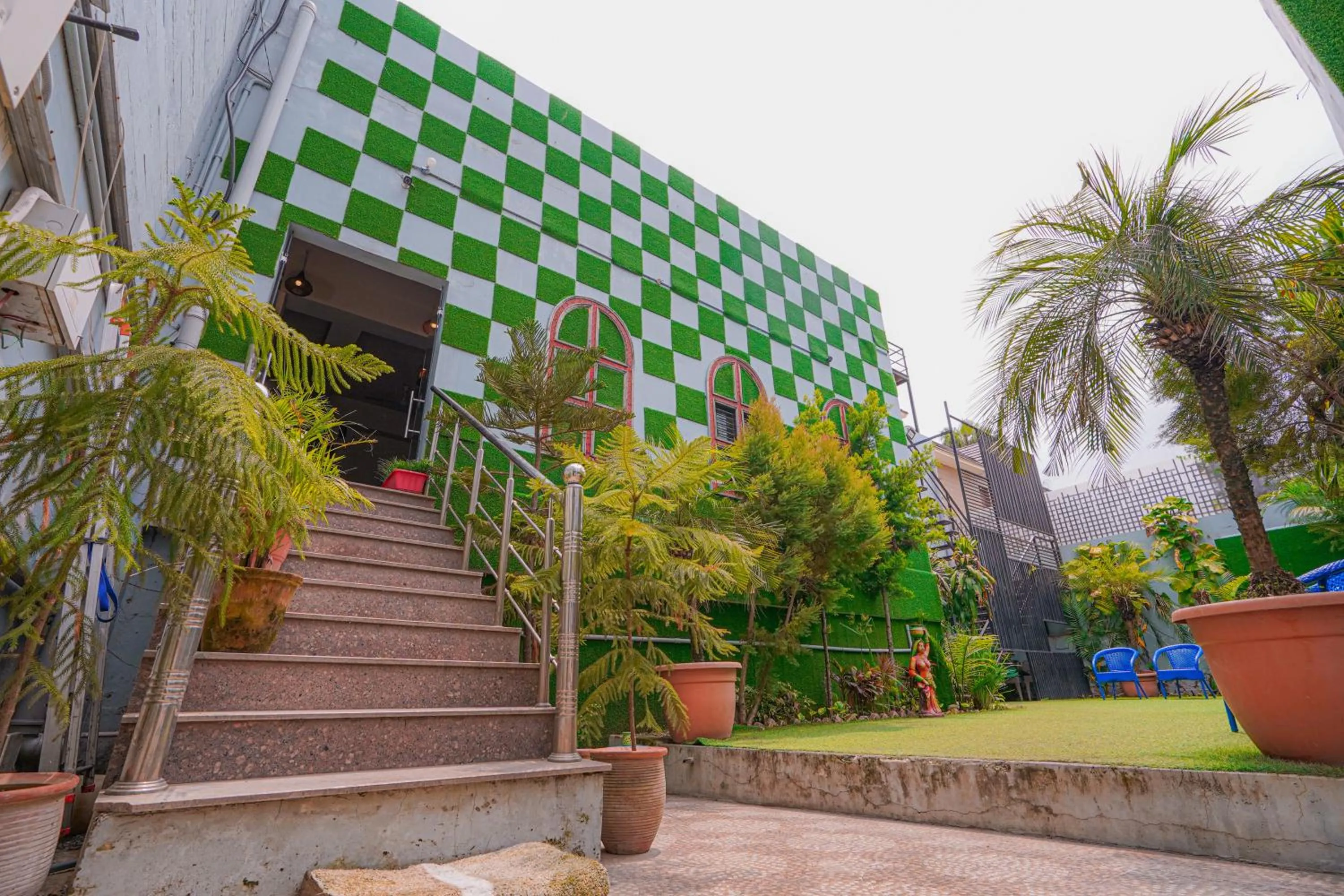 Facade/entrance in The Naga Rishikesh