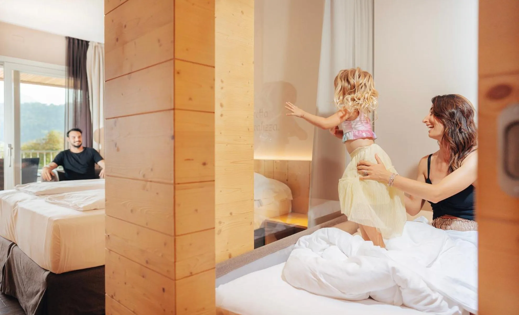 Bedroom, Bed in Parc Hotel Du Lac