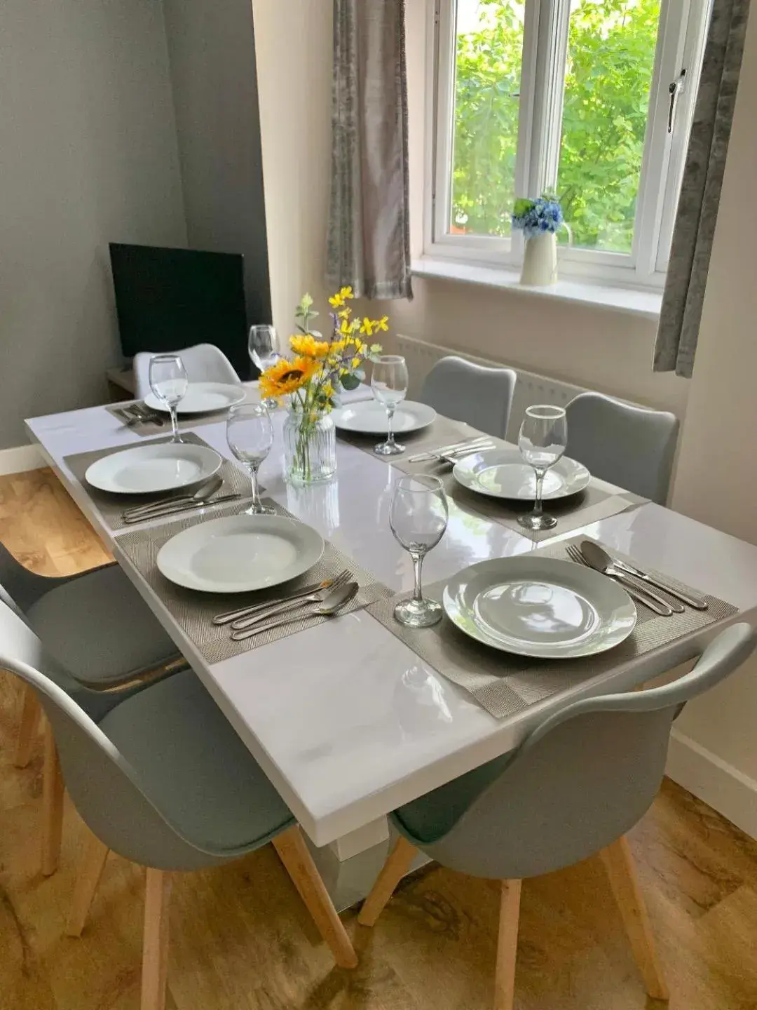 Risinghurst, Oxford, an ENTIRE 2beds, 2bathrooms, free Wi-Fi, Free Parking Risinghurst, Oxford, an ENTIRE 2beds, 2bathrooms, free Wi-Fi, Free Parking