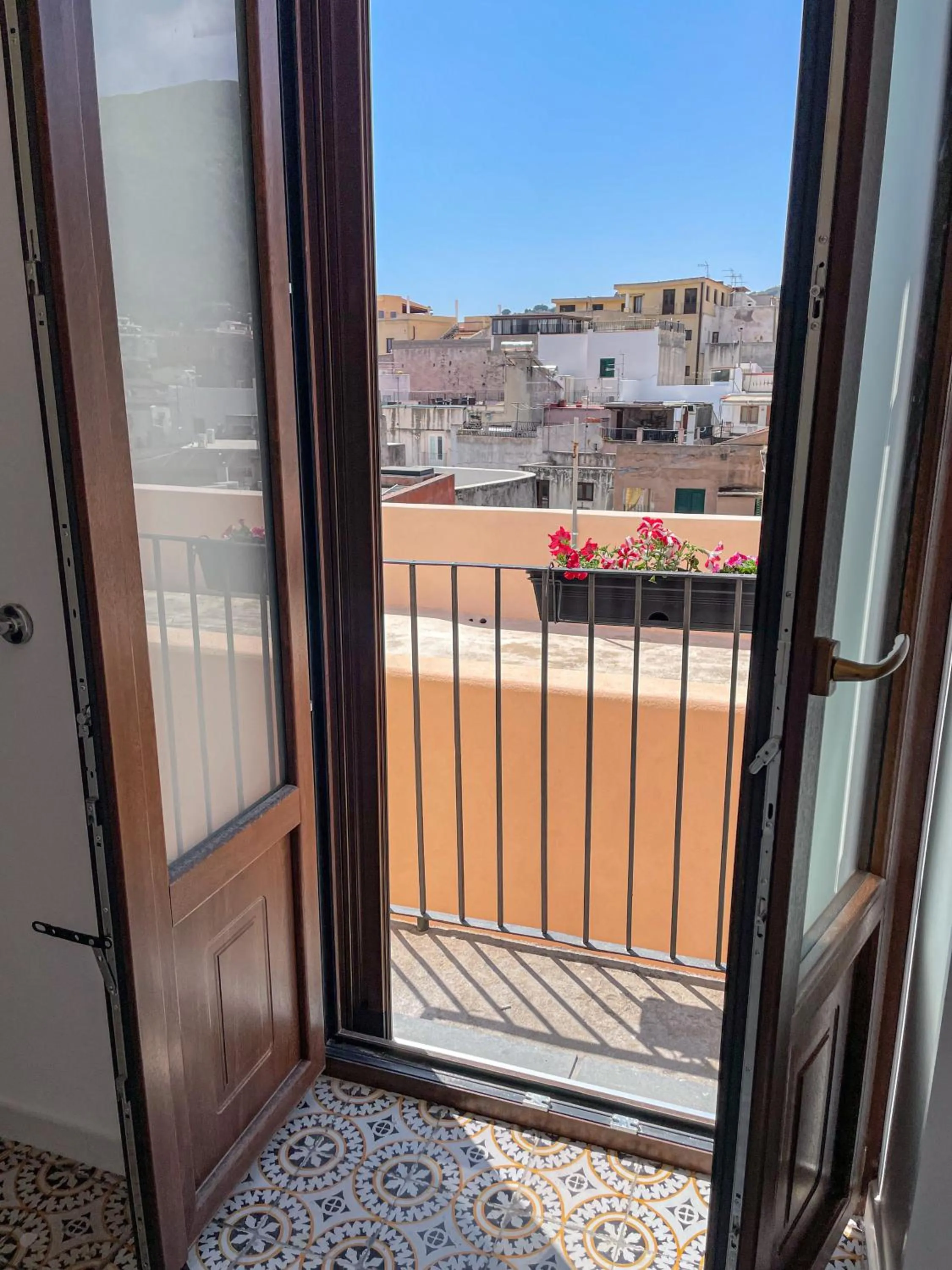 Balcony/Terrace in B&B Faraglione