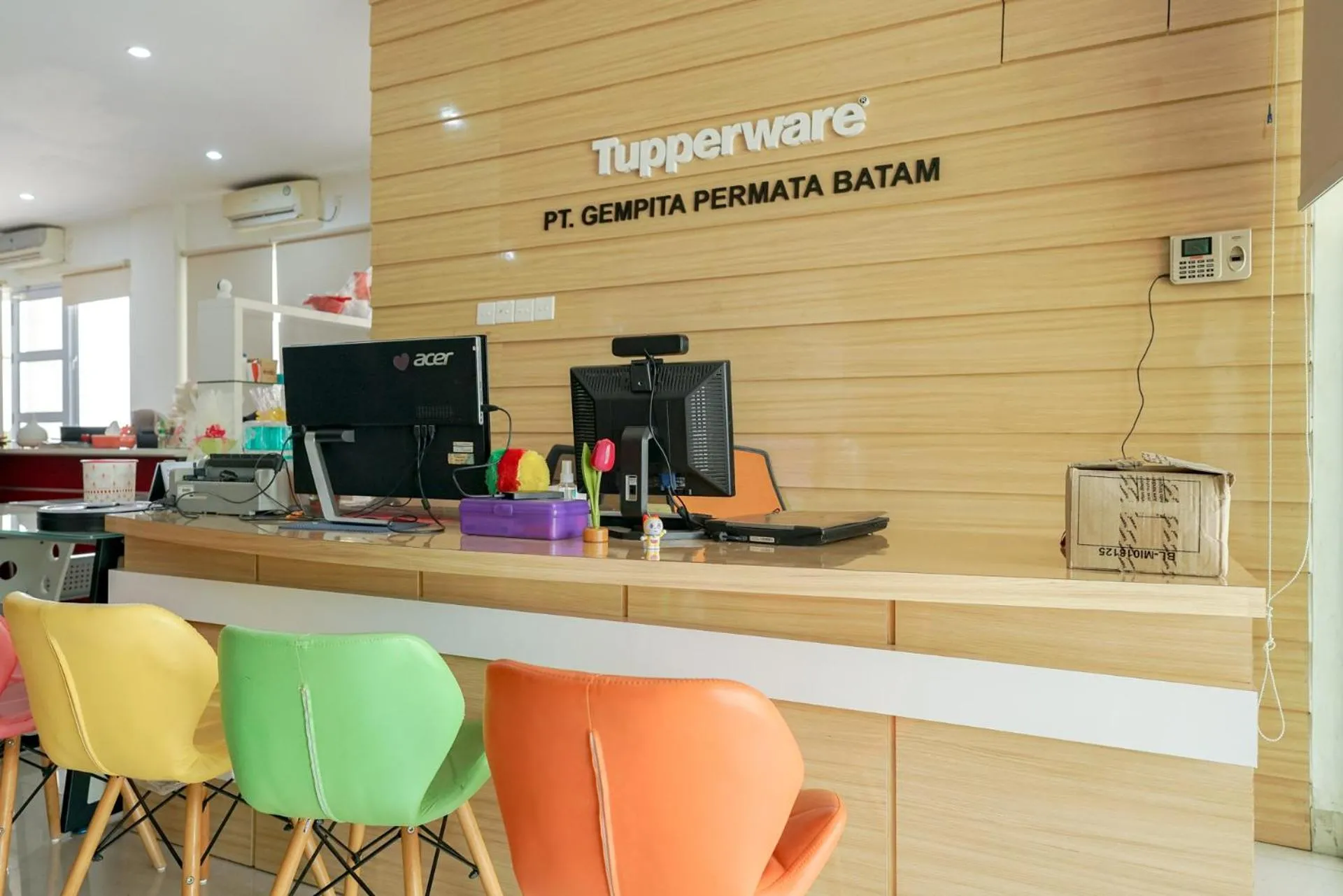 Lobby or reception in RedDoorz Syariah near RS Awal Bros Batam