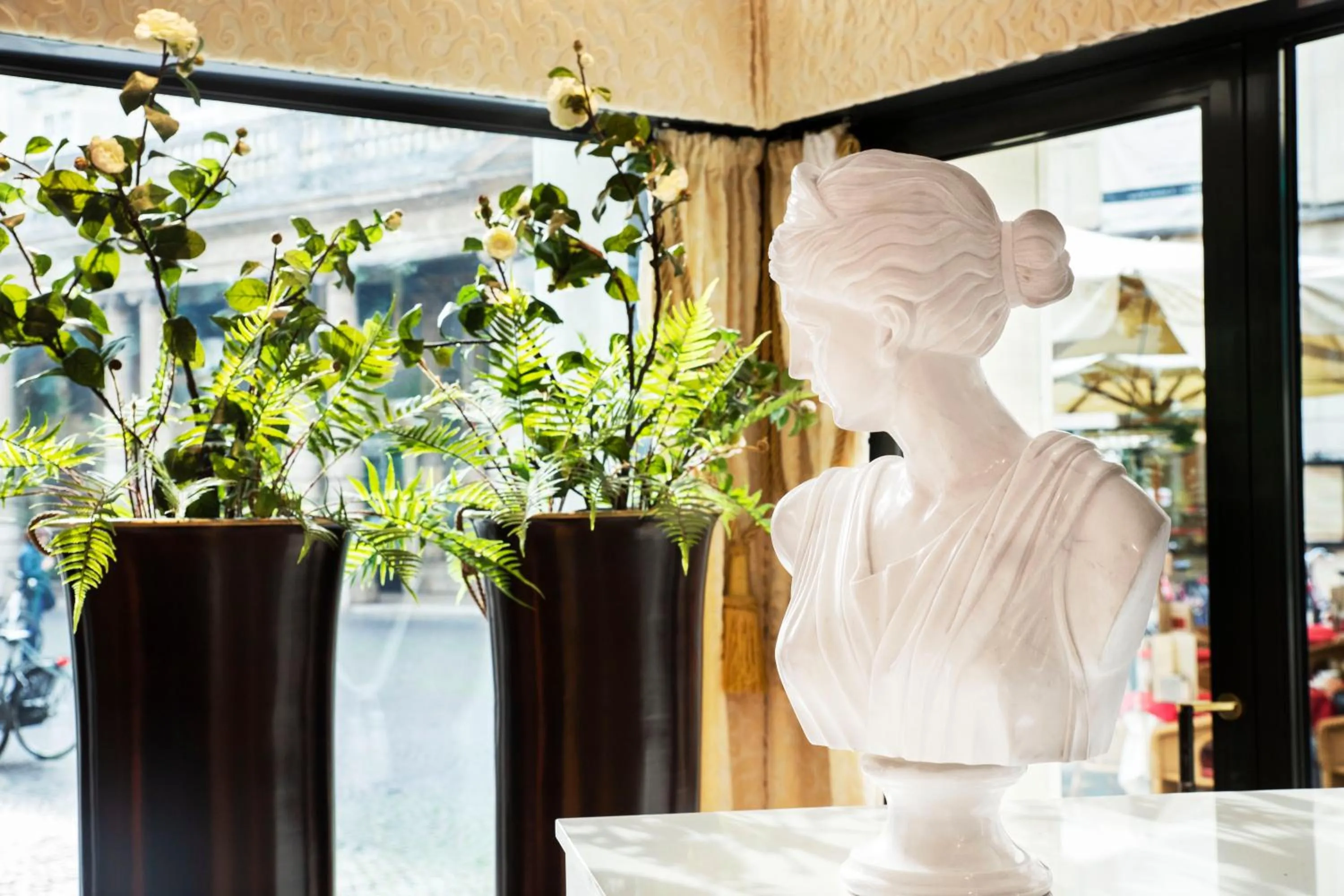 Decorative detail in Hotel Europa