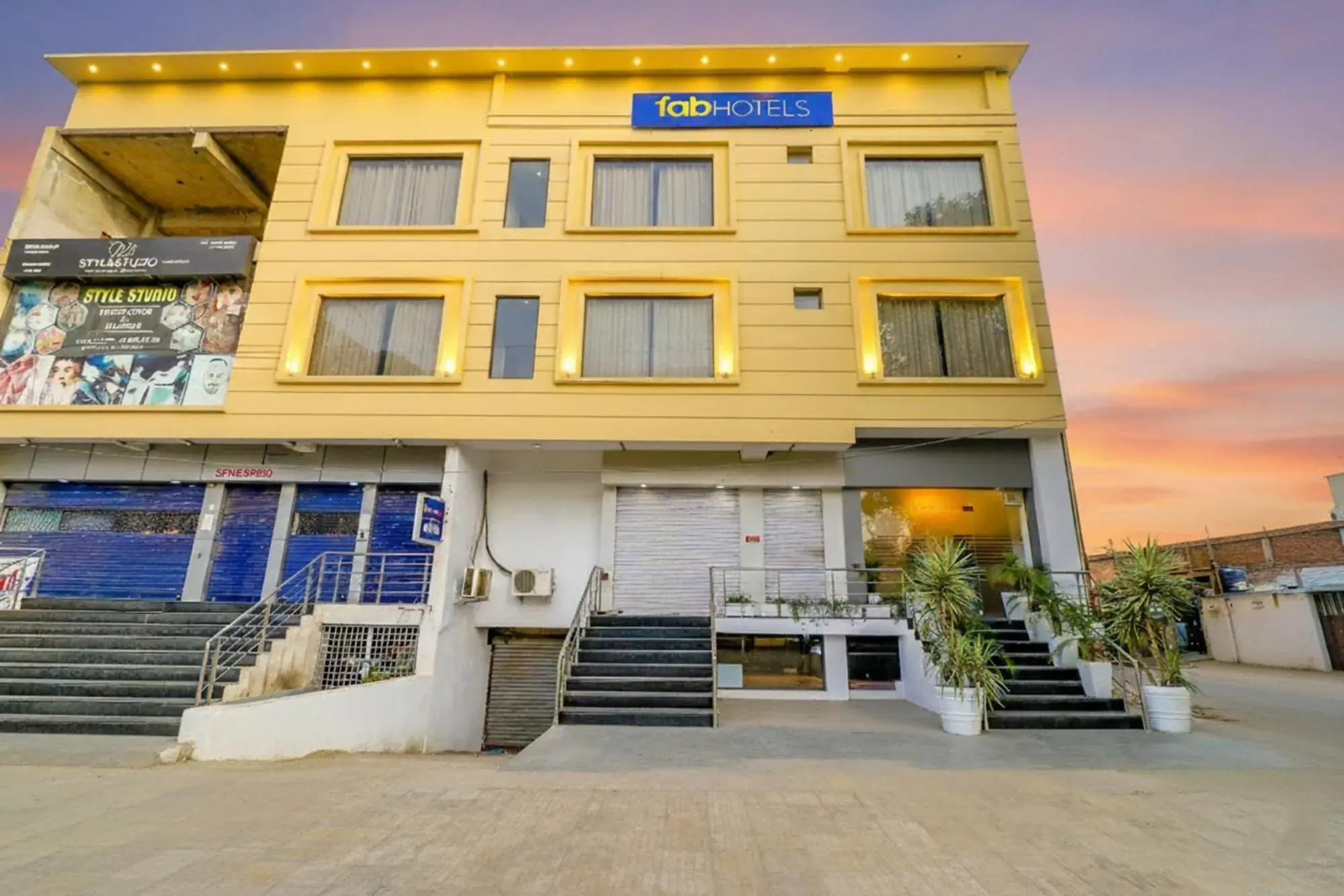 Property building in FabHotel Prime K9 Regency Property building in FabHotel Prime K9 Regency