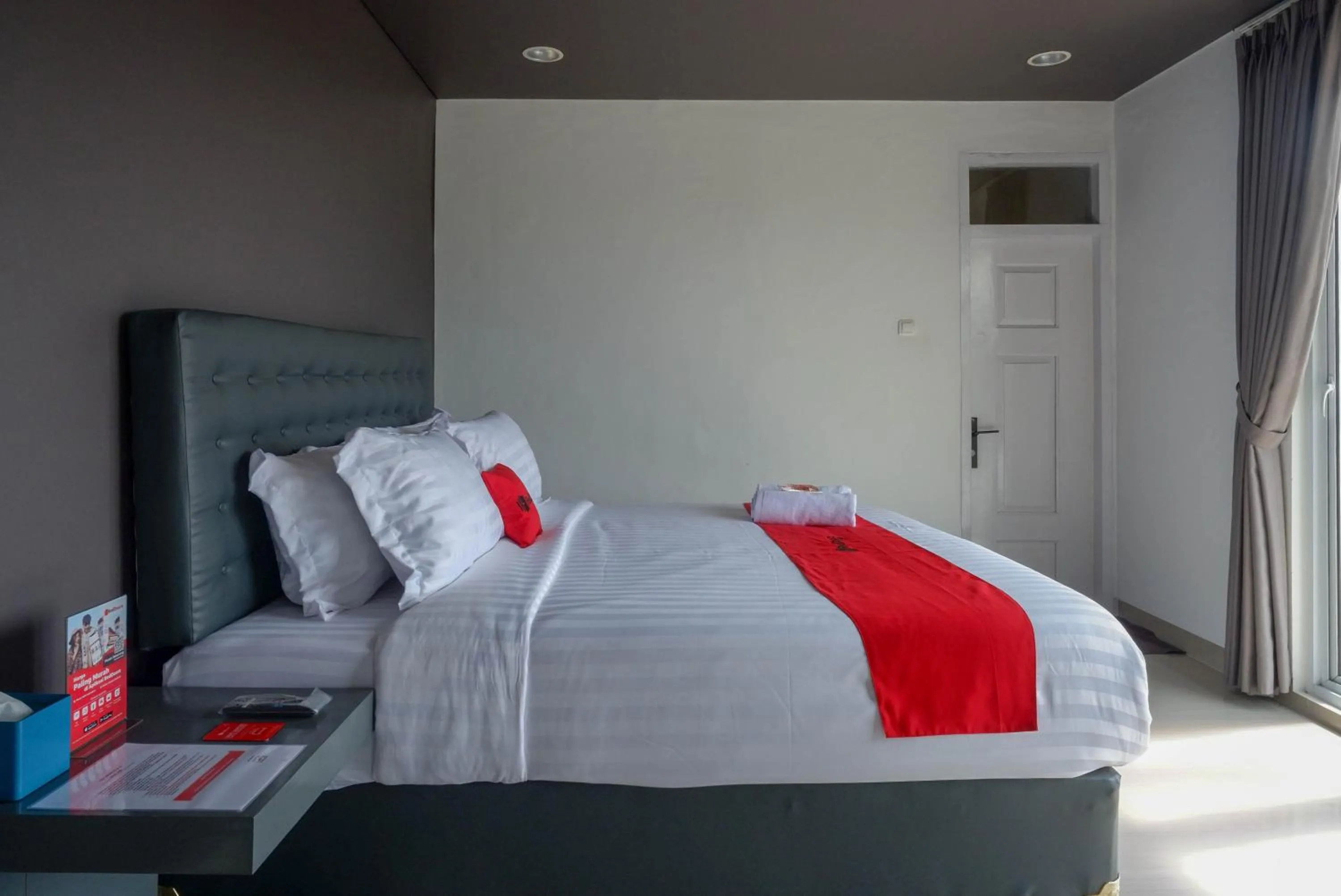 Bed in RedDoorz near Bukitsari Semarang