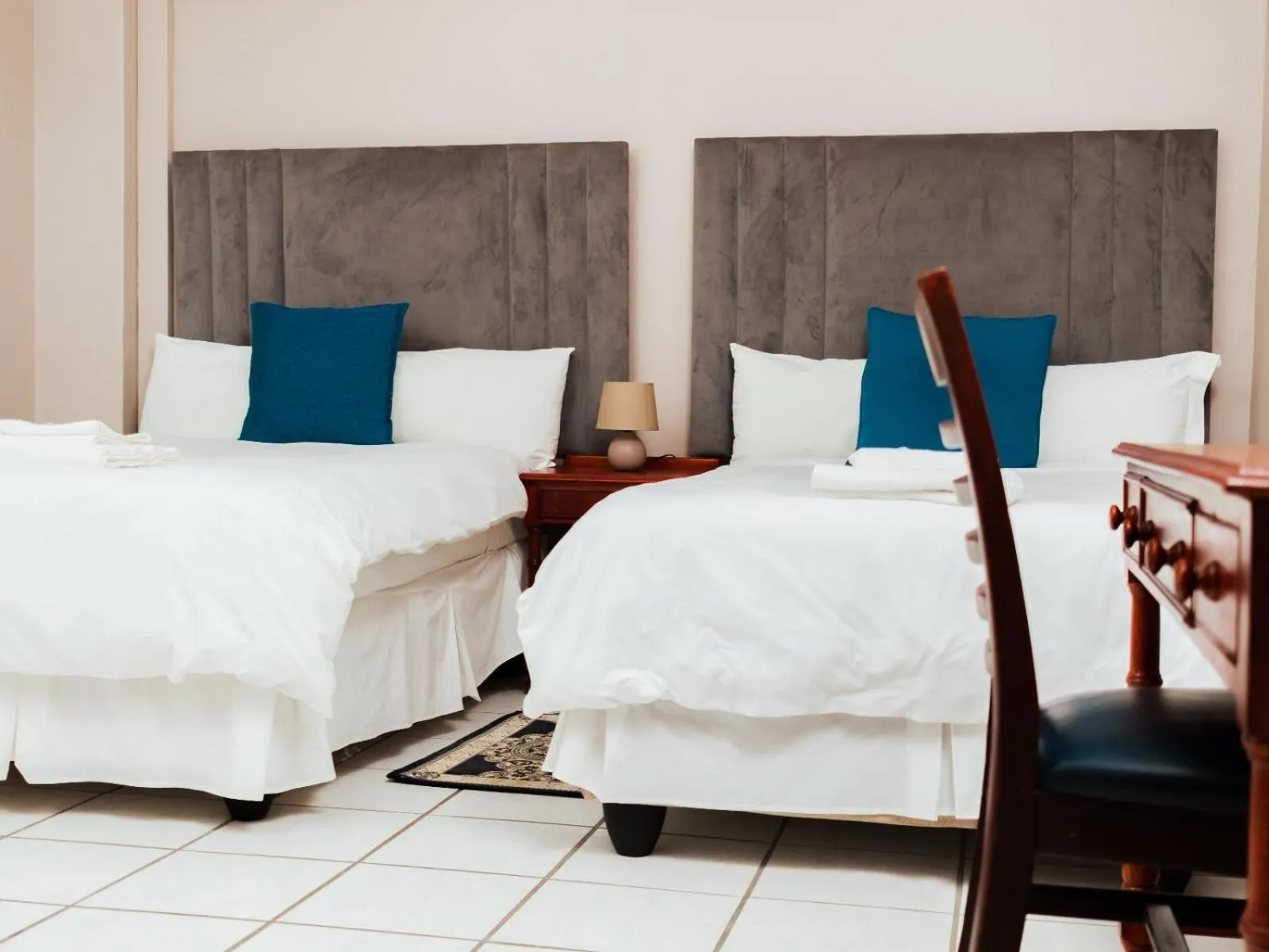 Bed in Ngwenya City Hotel