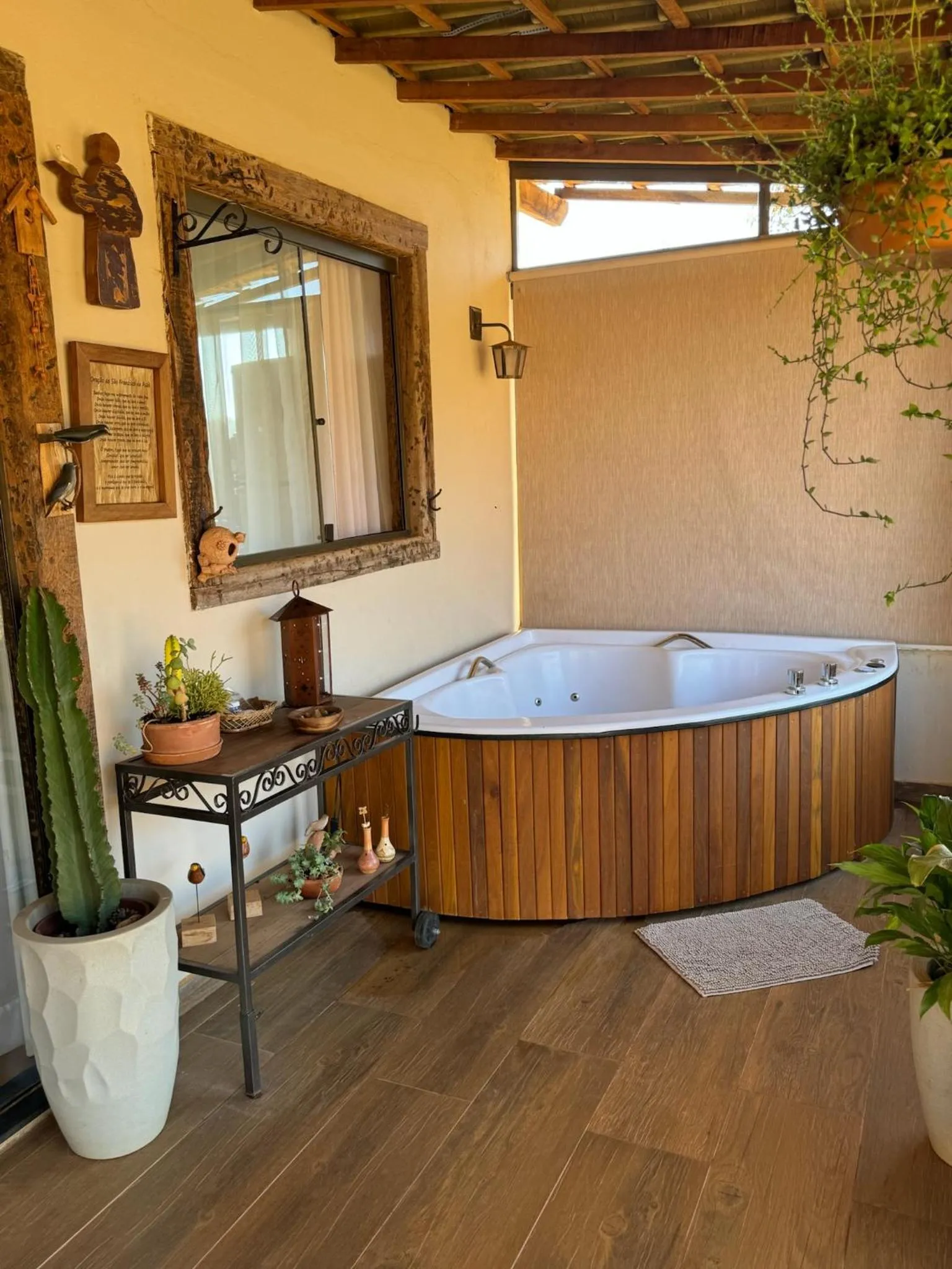 Hot Tub in Euetu na Lapinha da Serra