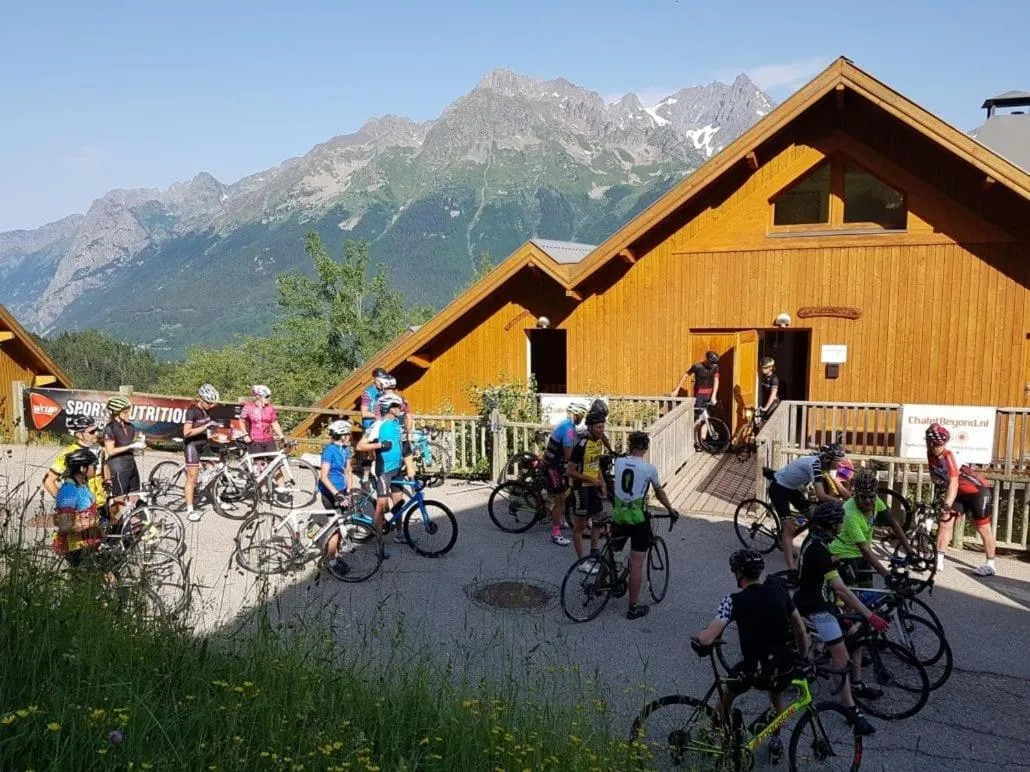 People in Chalet Beyond - Gelinotte