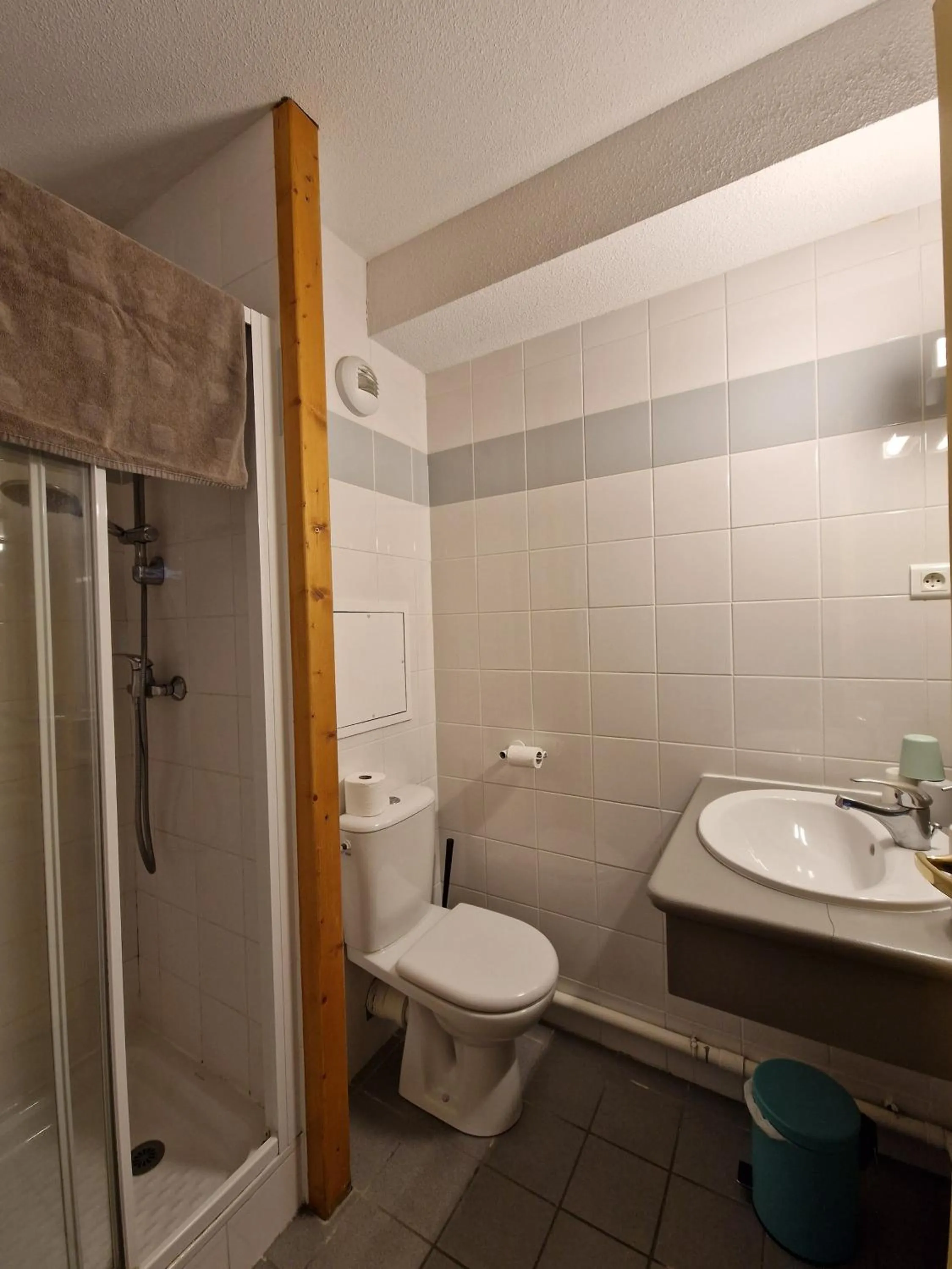Shower in Chalet Beyond - Gelinotte