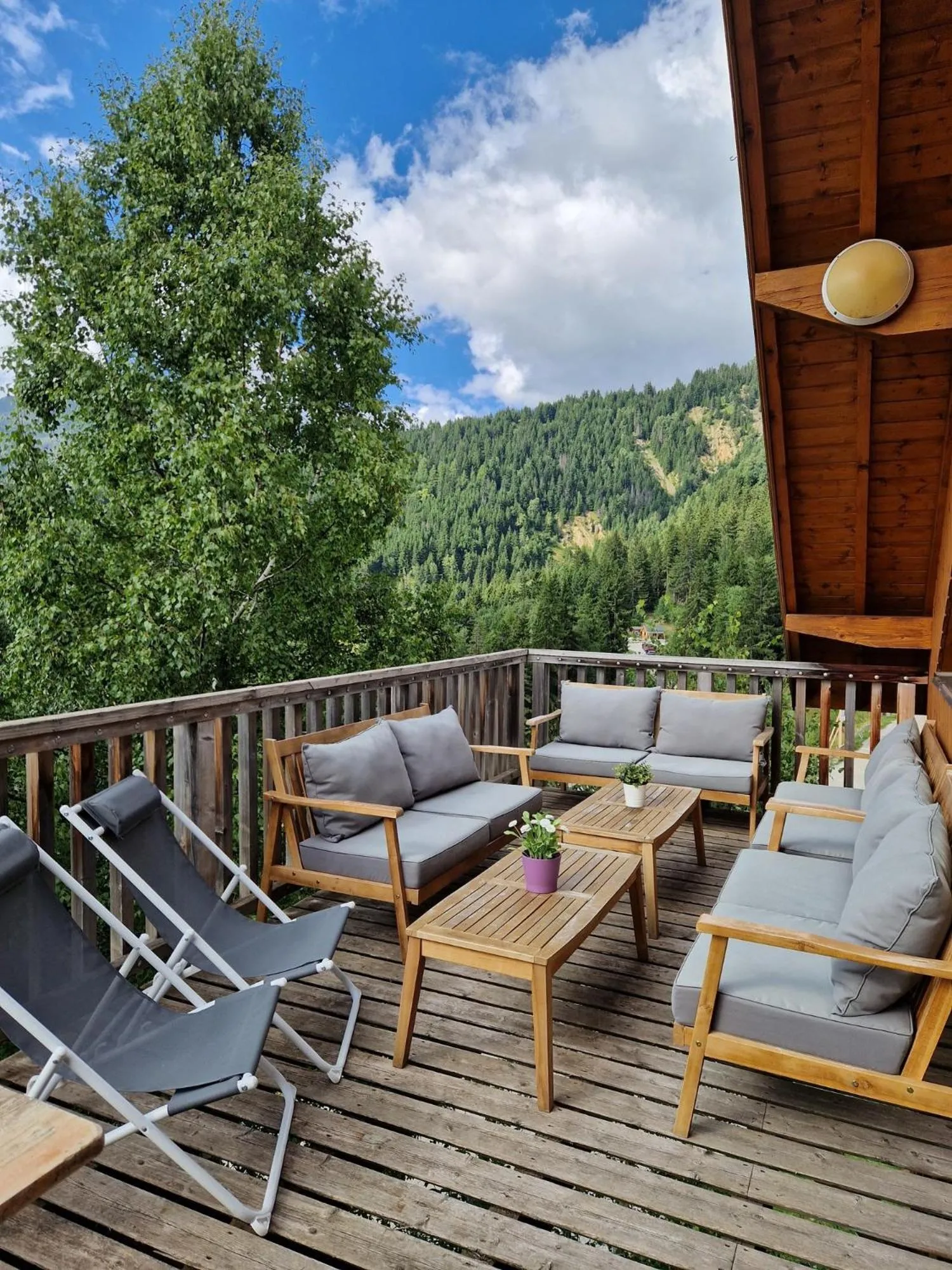Balcony/Terrace in Chalet Beyond - Gelinotte
