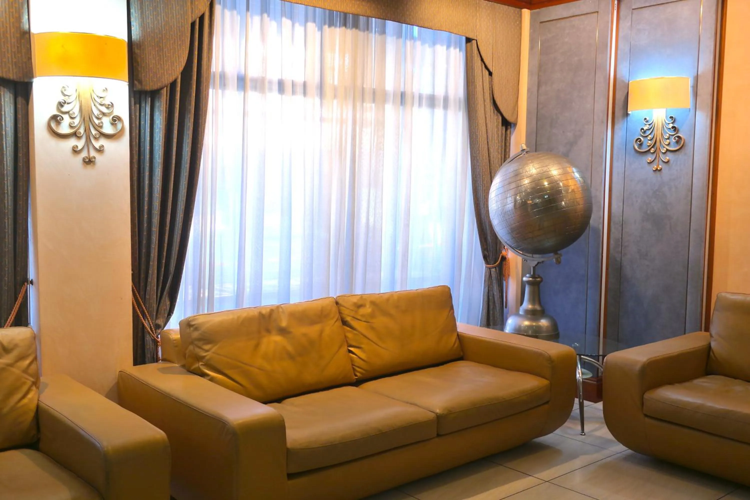 Lobby or reception in Hotel Mondial