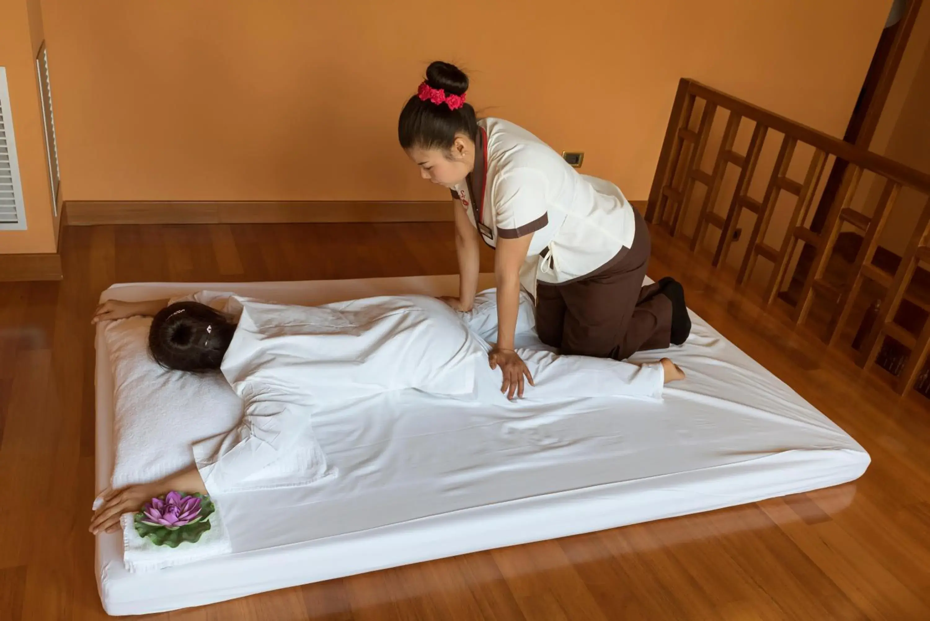 Massage, Bed in Thai Si Royal Thai Spa Massage, Bed in Thai Si Royal Thai Spa