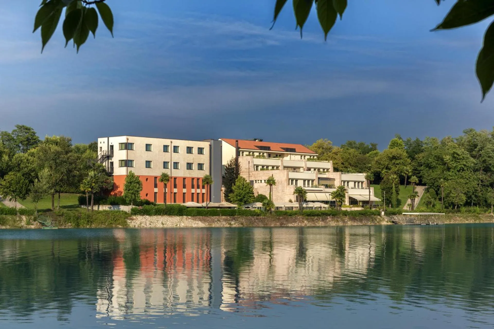 Property building in Thai Si Royal Thai Spa