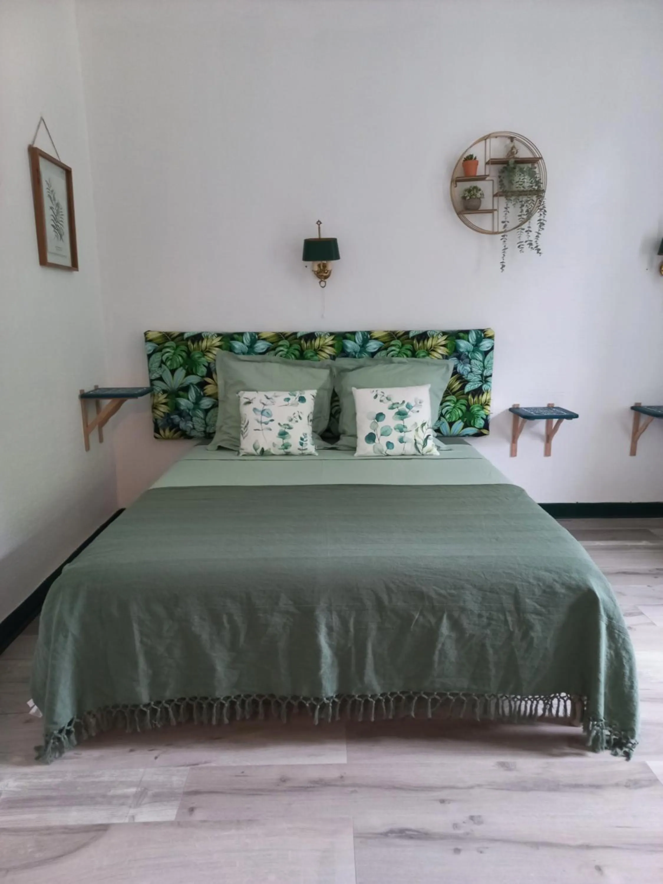 Bedroom in Domaine de Fontsauzine - gîtes et chambre d'hôtes
