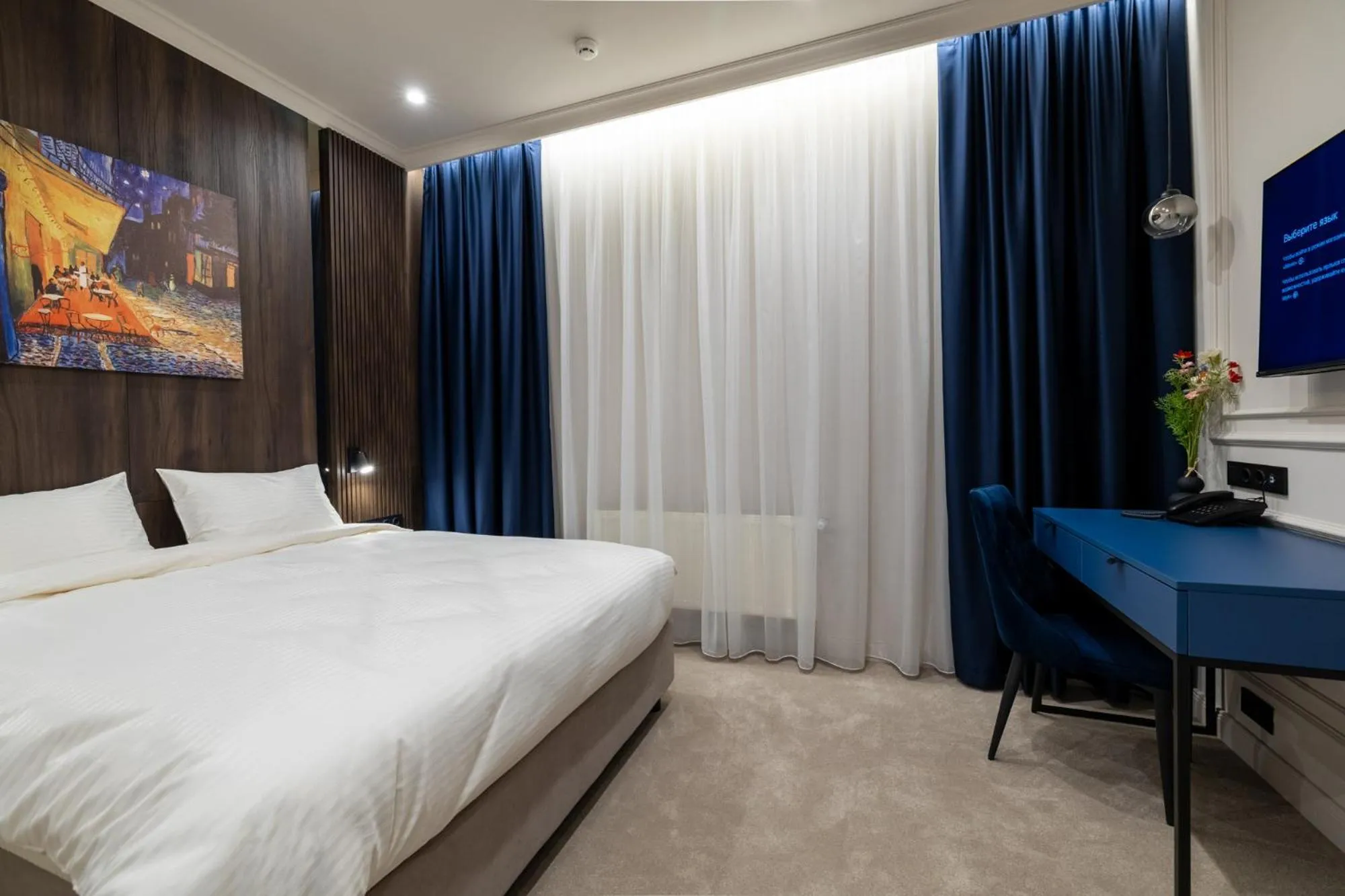 Photo of the whole room, Bed in Art Hotel