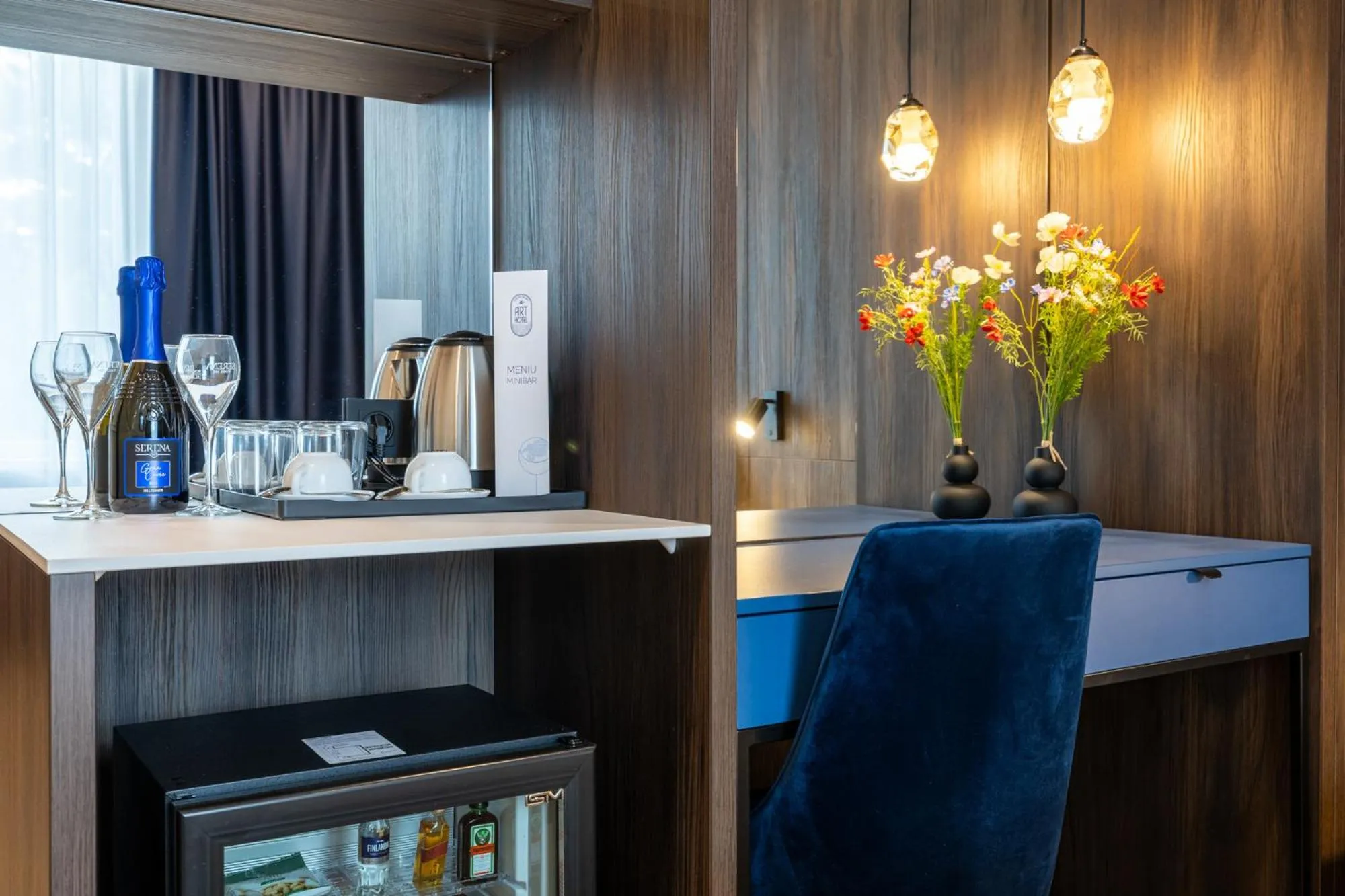 Photo of the whole room in Art Hotel