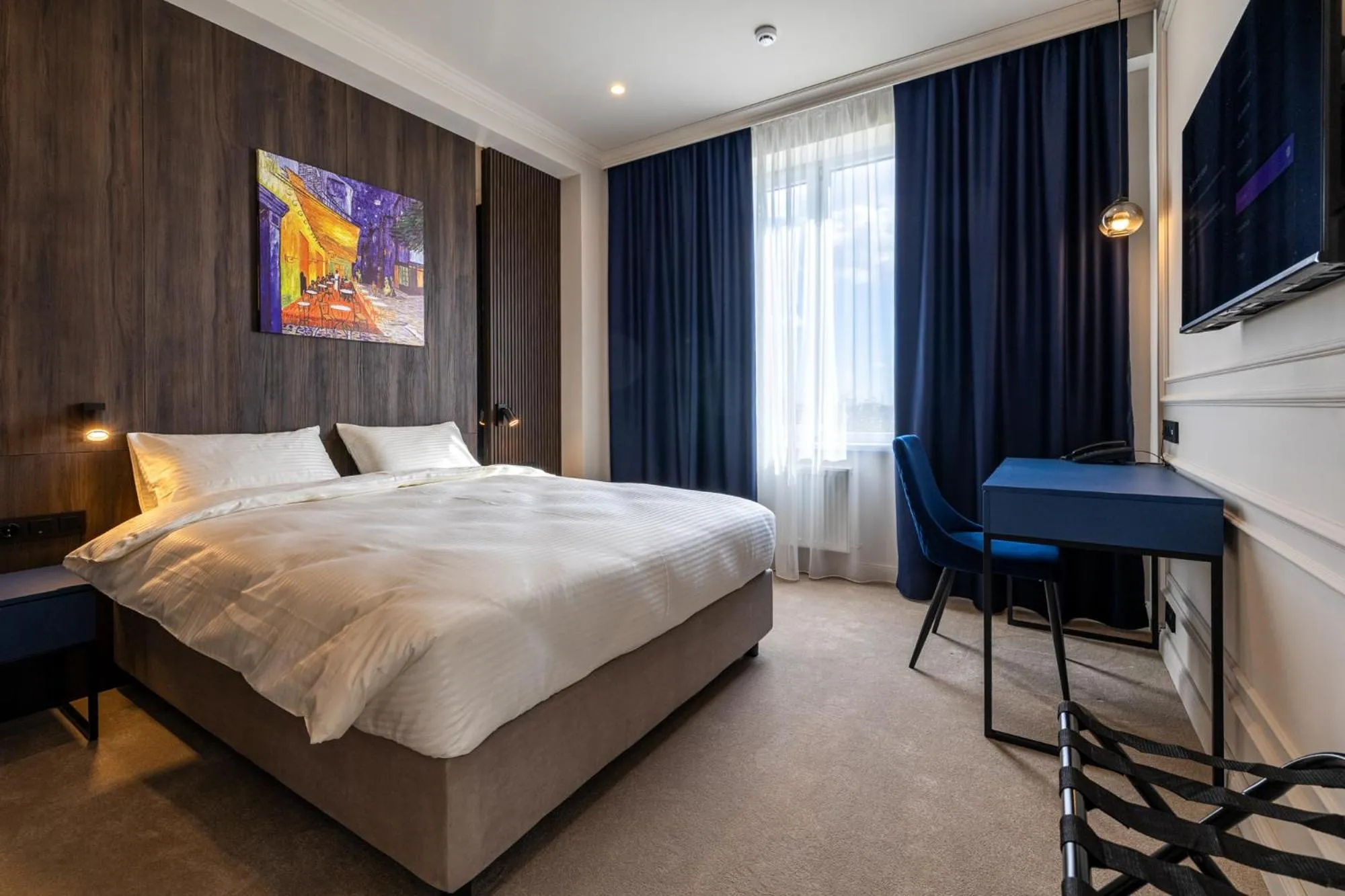 Photo of the whole room, Bed in Art Hotel