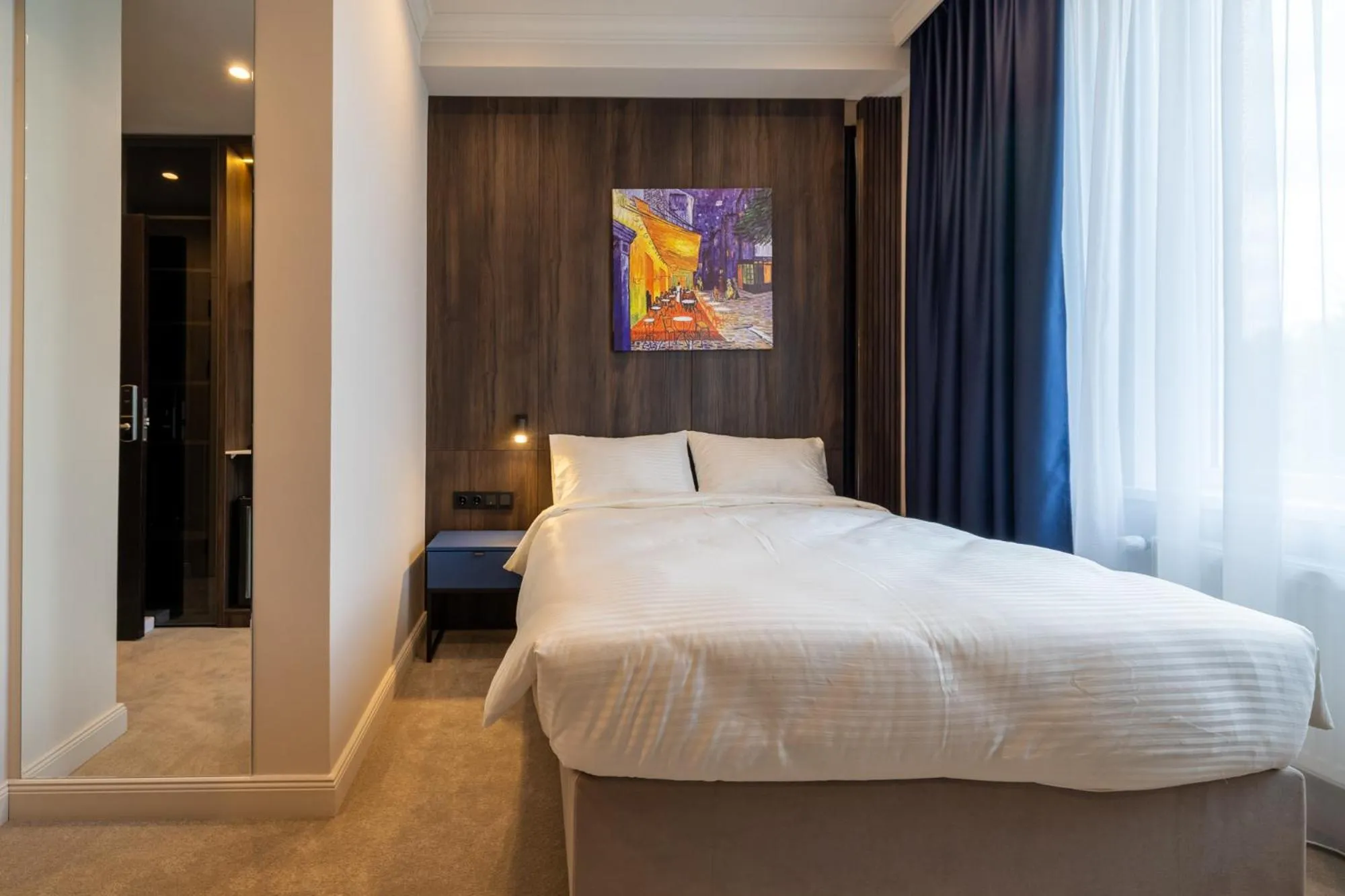 Photo of the whole room, Bed in Art Hotel