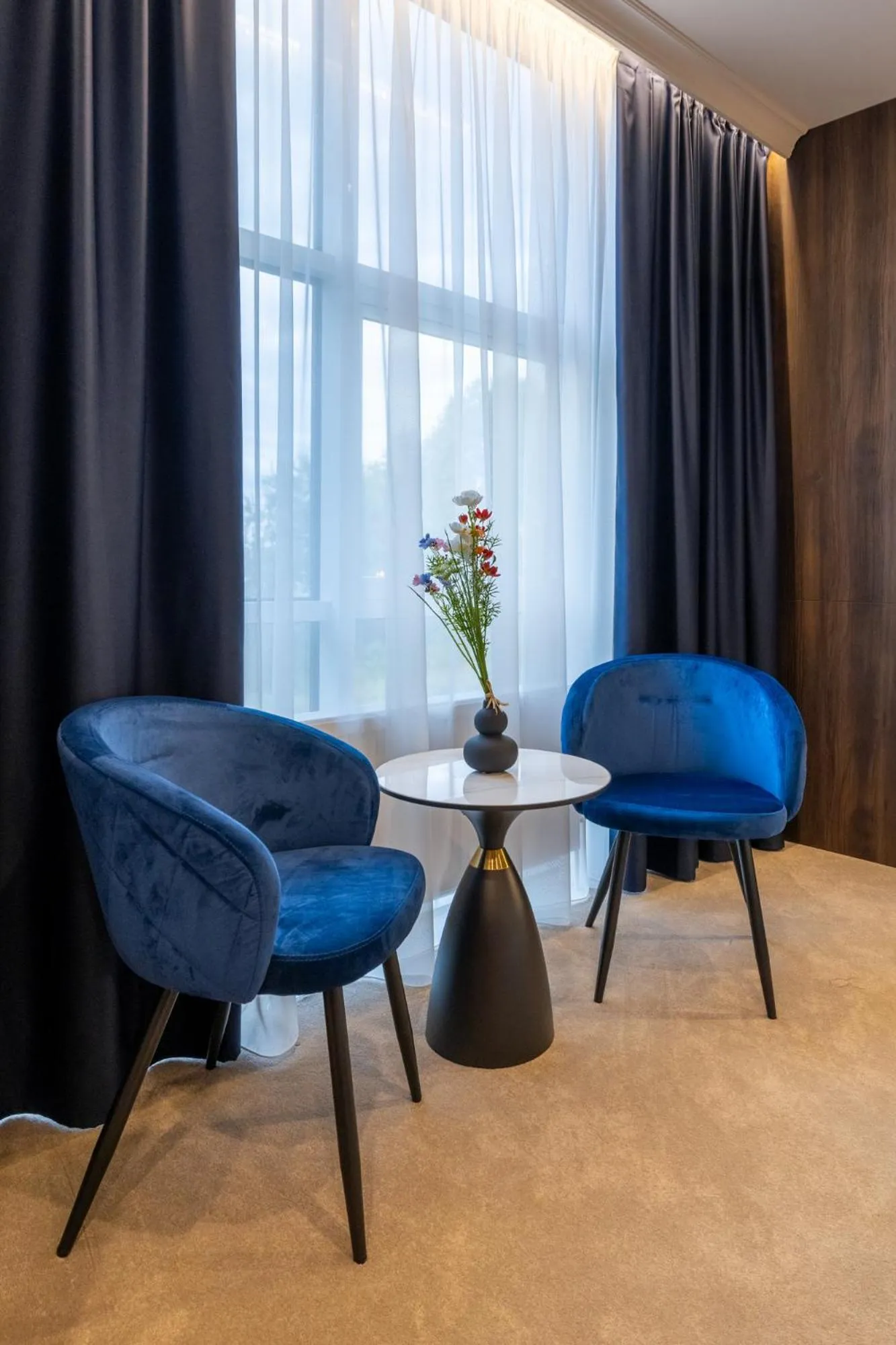 Photo of the whole room in Art Hotel