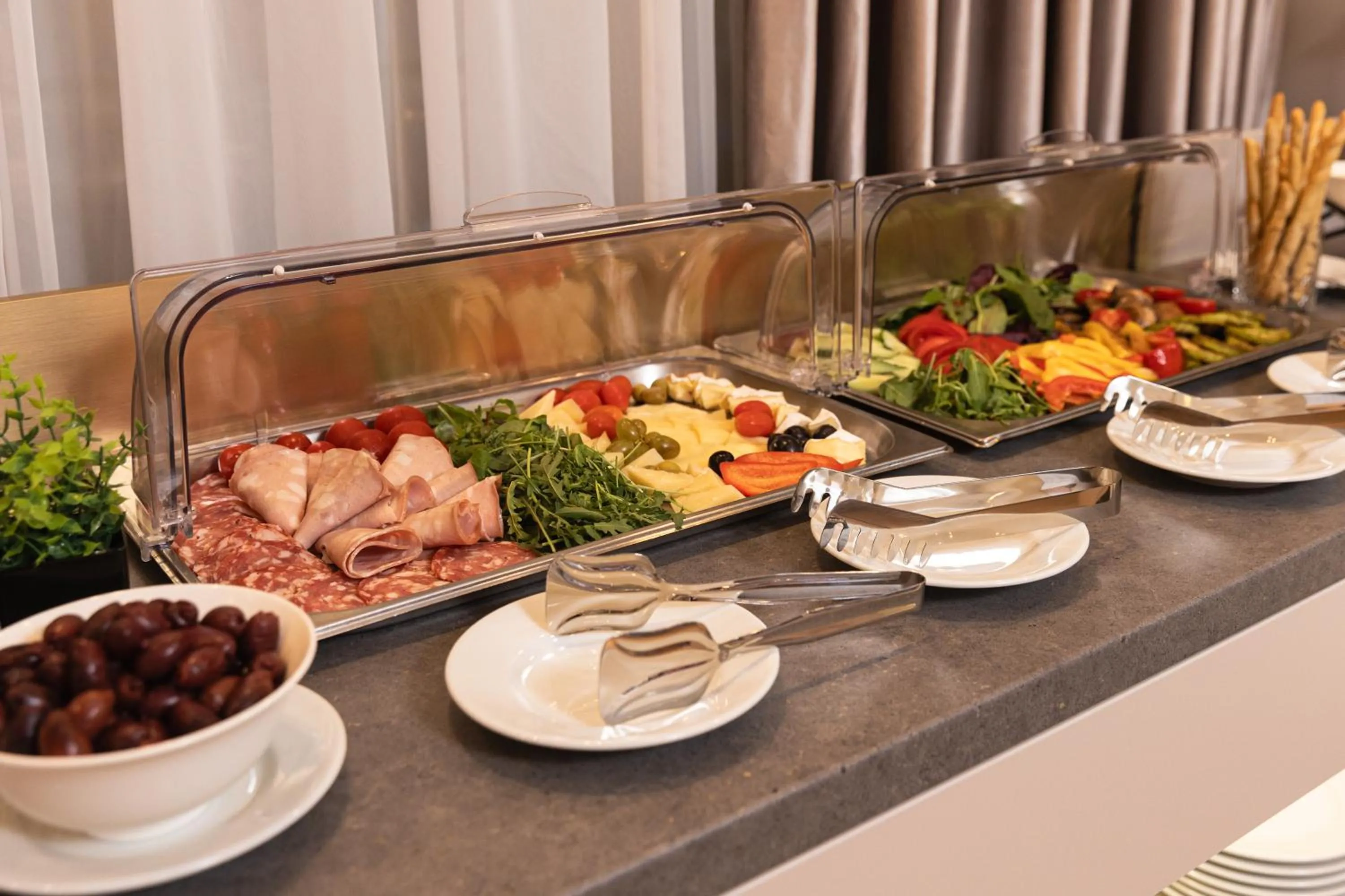 Breakfast in Art Hotel