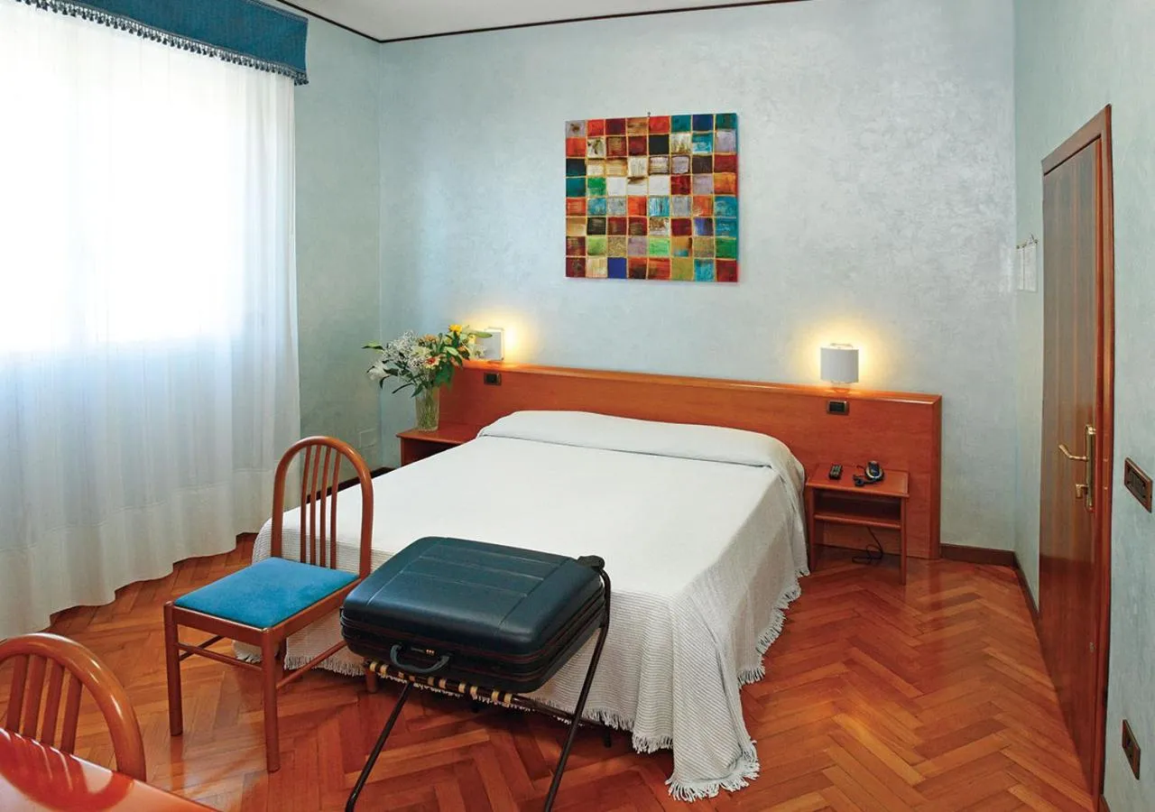 Bedroom, Bed in Hotel Autostrada