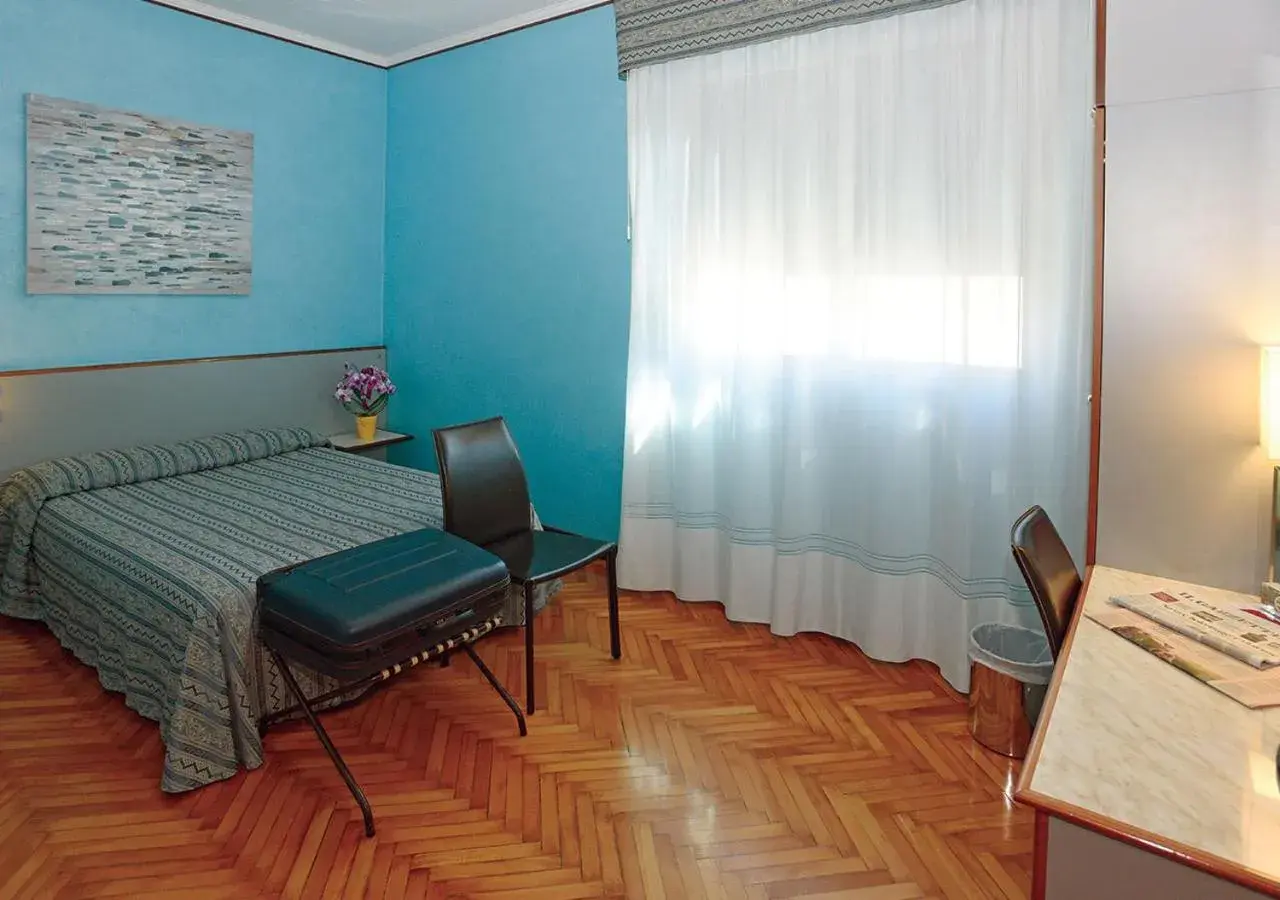 Bedroom, Seating Area in Hotel Autostrada