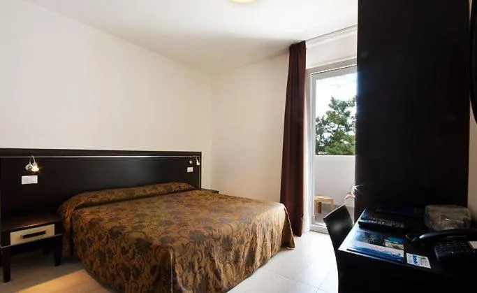 Bedroom, Bed in Hotel Bellevue