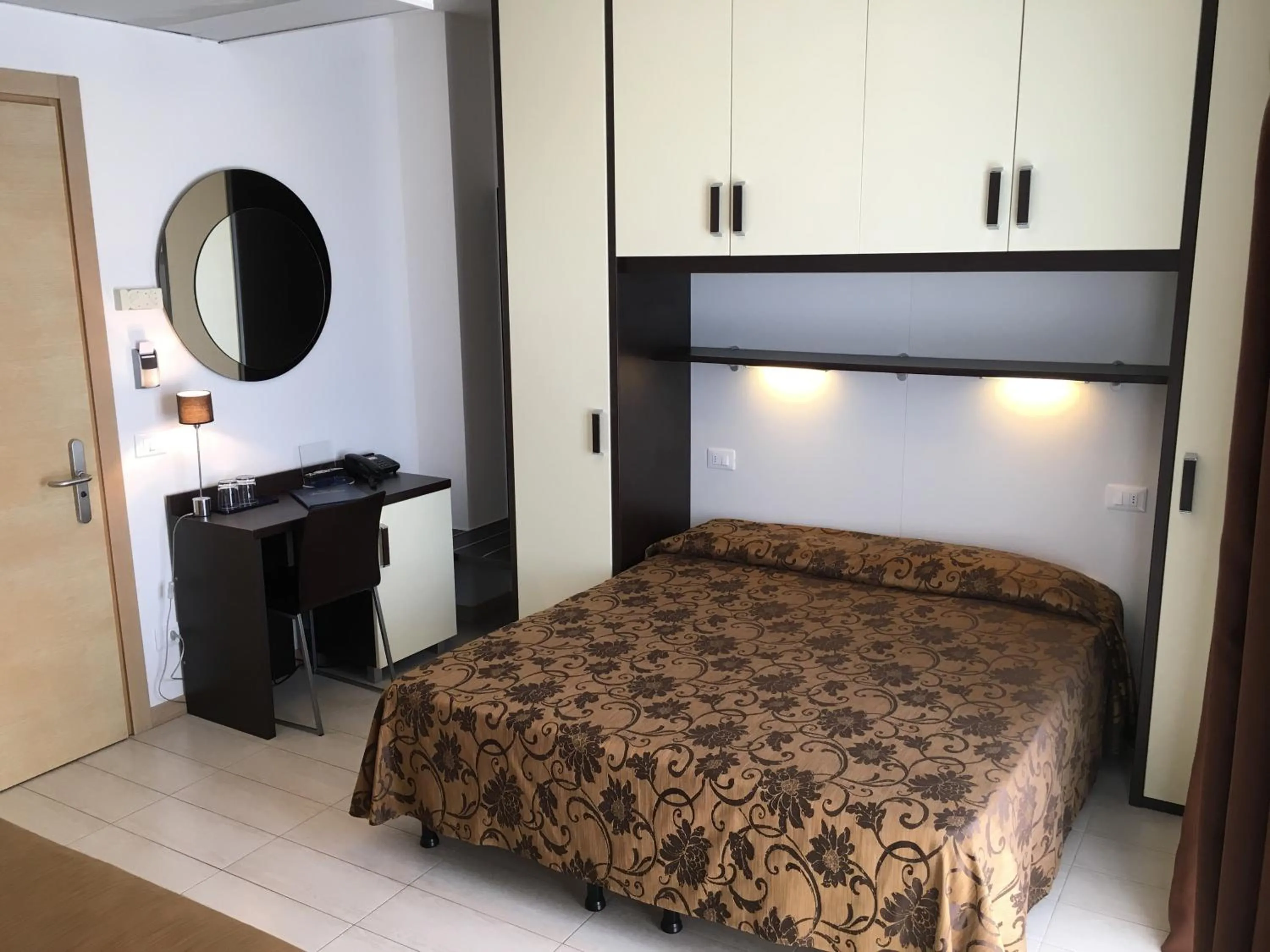 Bedroom, Bed in Hotel Bellevue