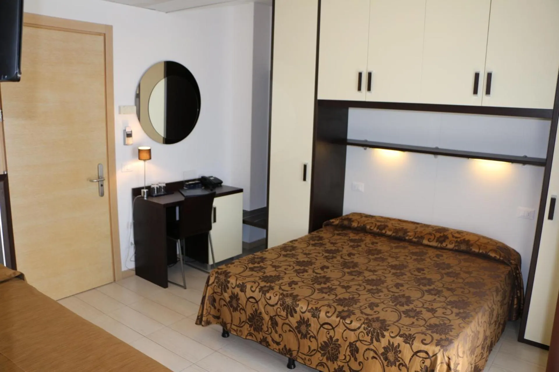 Bedroom, Bed in Hotel Bellevue