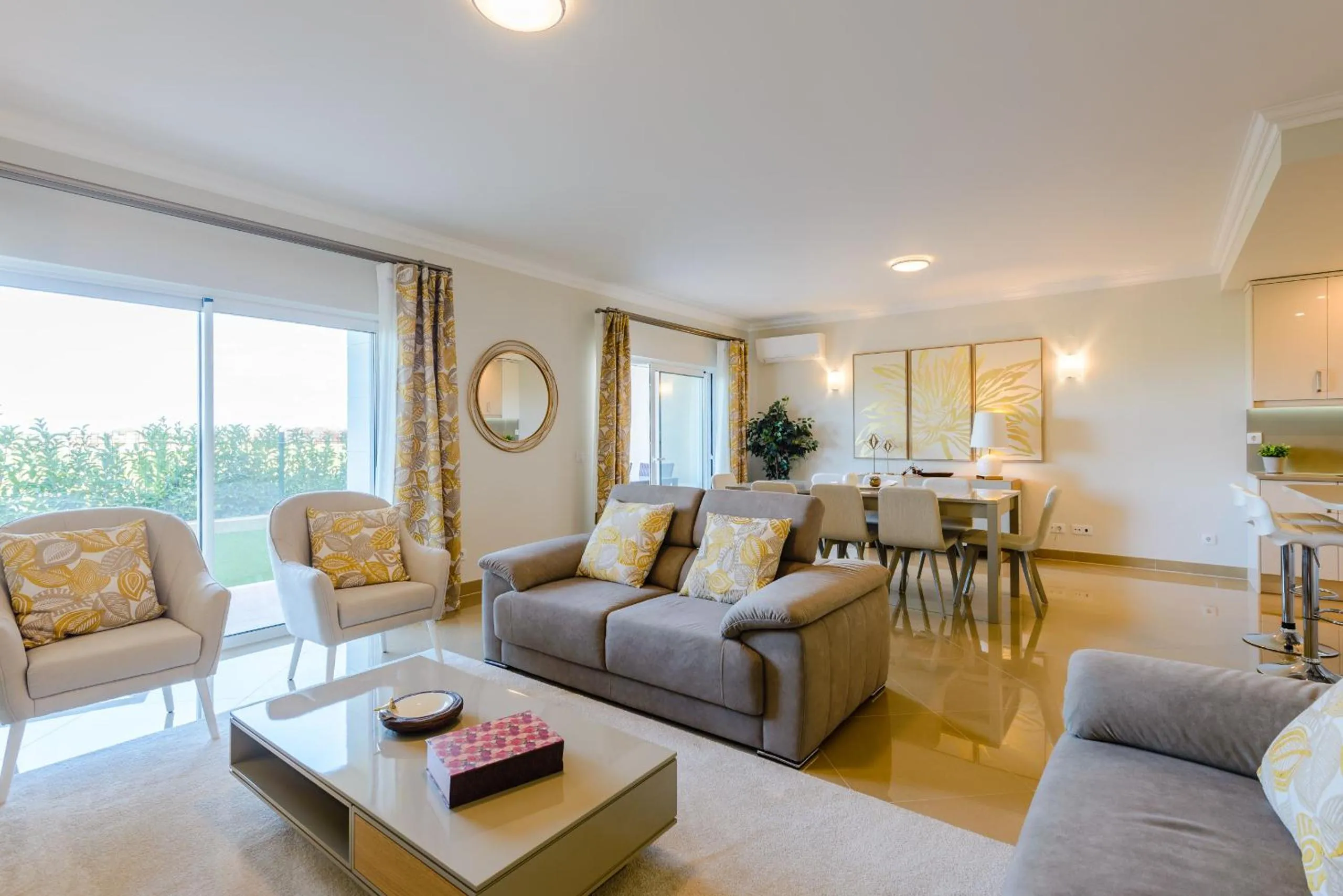 Communal lounge/ TV room in Boavista Golf and Spa Resort - Bayview