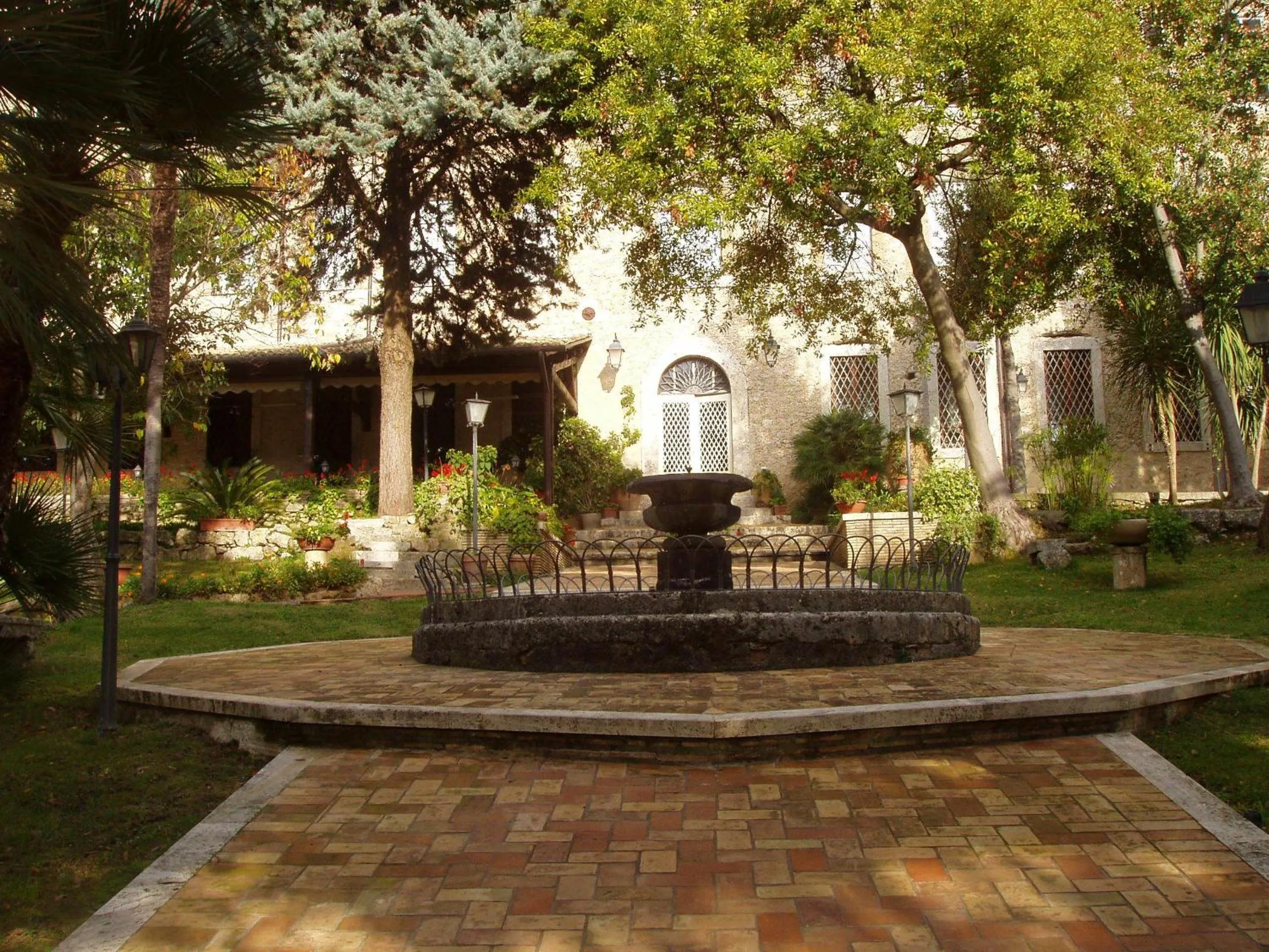 Garden in Hotel Il Cavalier D'Arpino