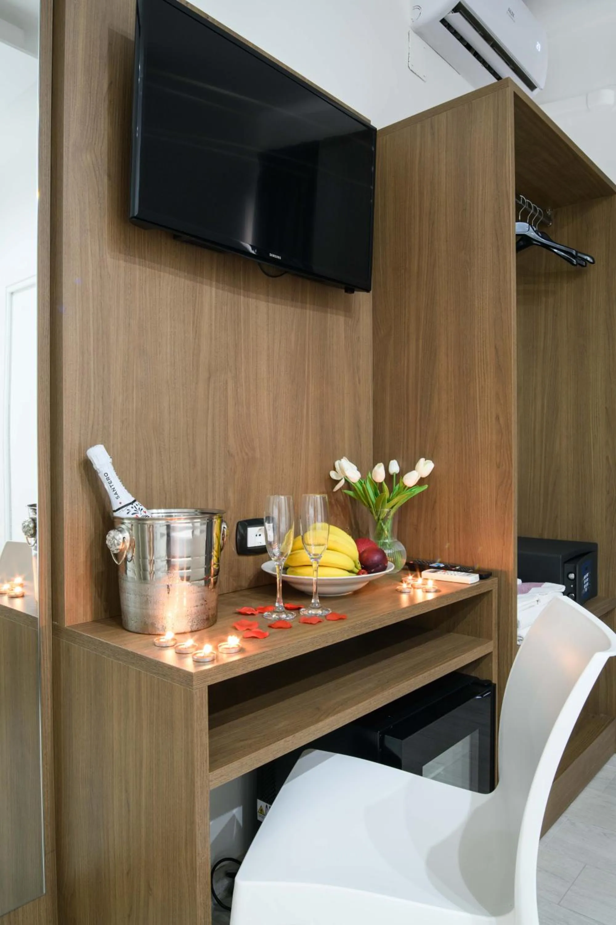 Food and drinks in Hotel La Mela