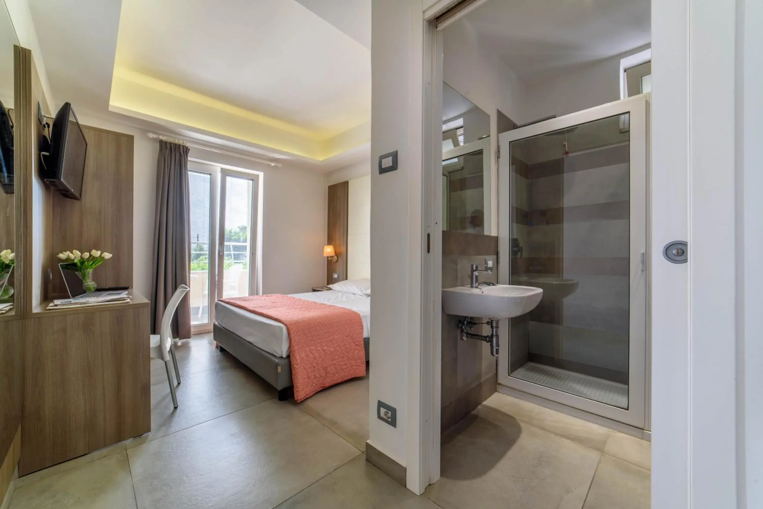 Photo of the whole room, Bed in Hotel La Mela Photo of the whole room, Bed in Hotel La Mela