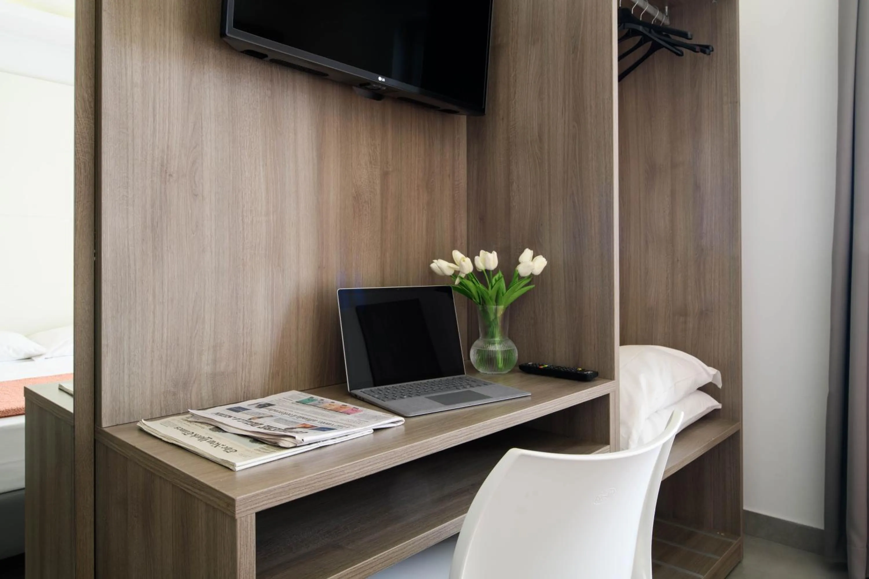 hair dresser in Hotel La Mela