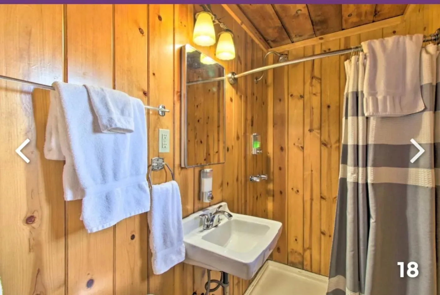 Bathroom in Hidden Rest Cabins and Resort