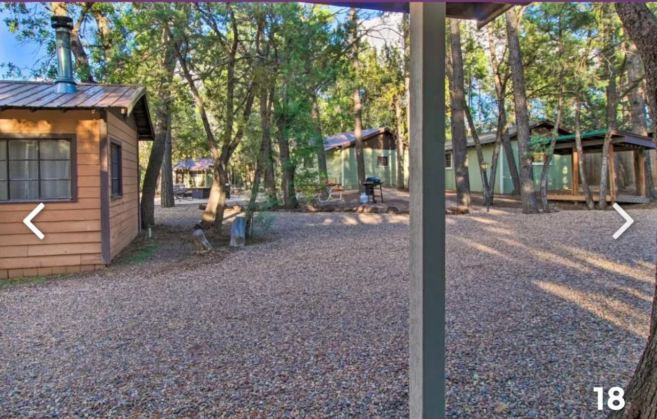 BBQ facilities in Hidden Rest Cabins and Resort